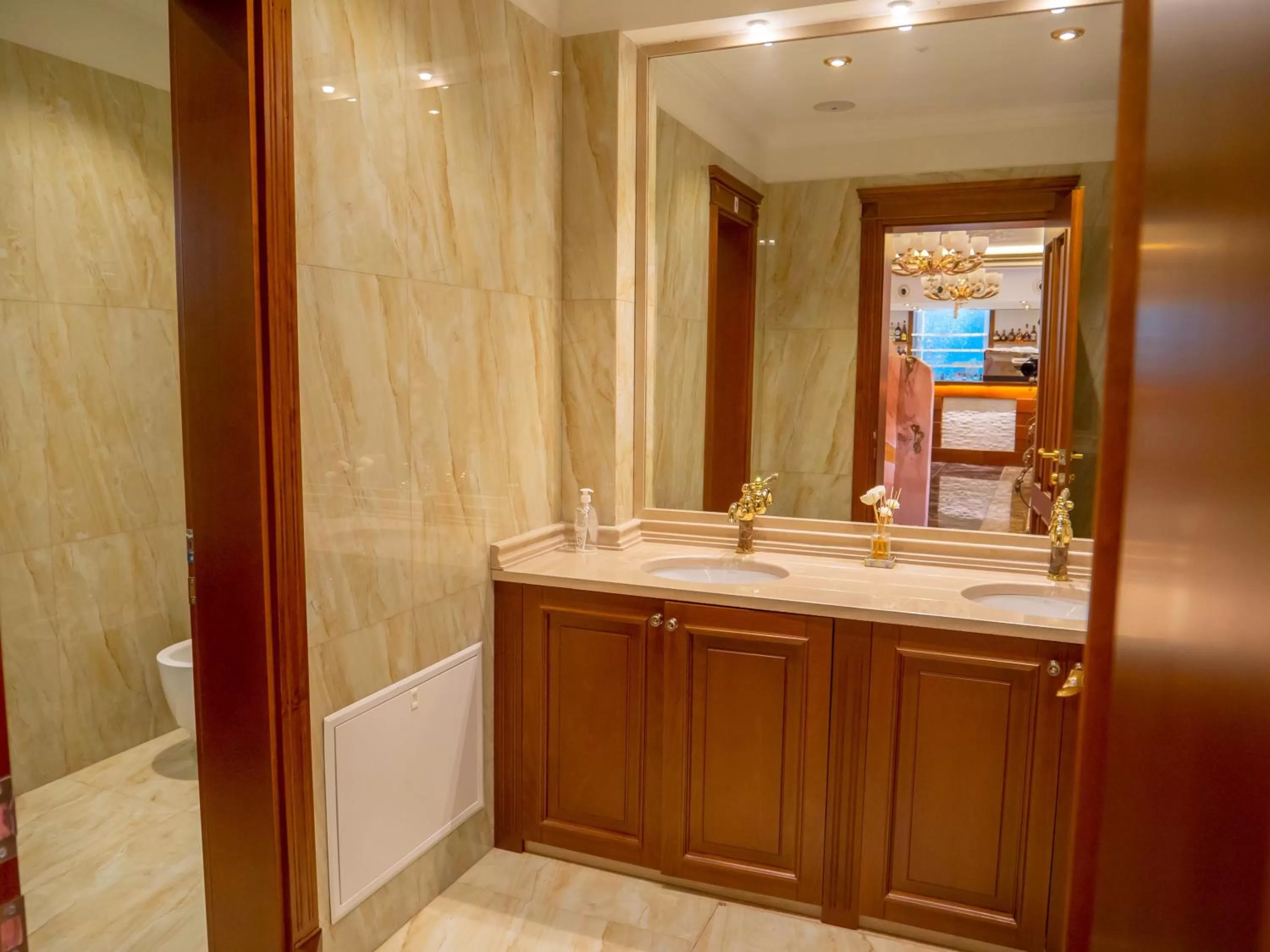 Bathroom in Hotel Boka