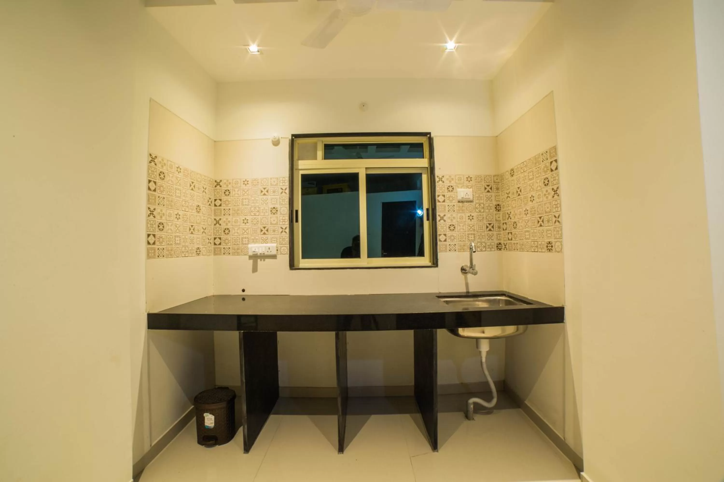 Kitchen or kitchenette in Acons Palm Beach