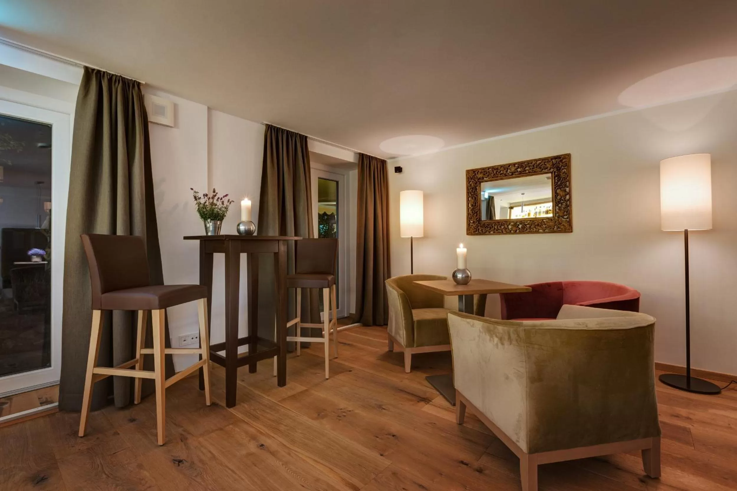 Lounge or bar in Obermühle 4*S Boutique Resort
