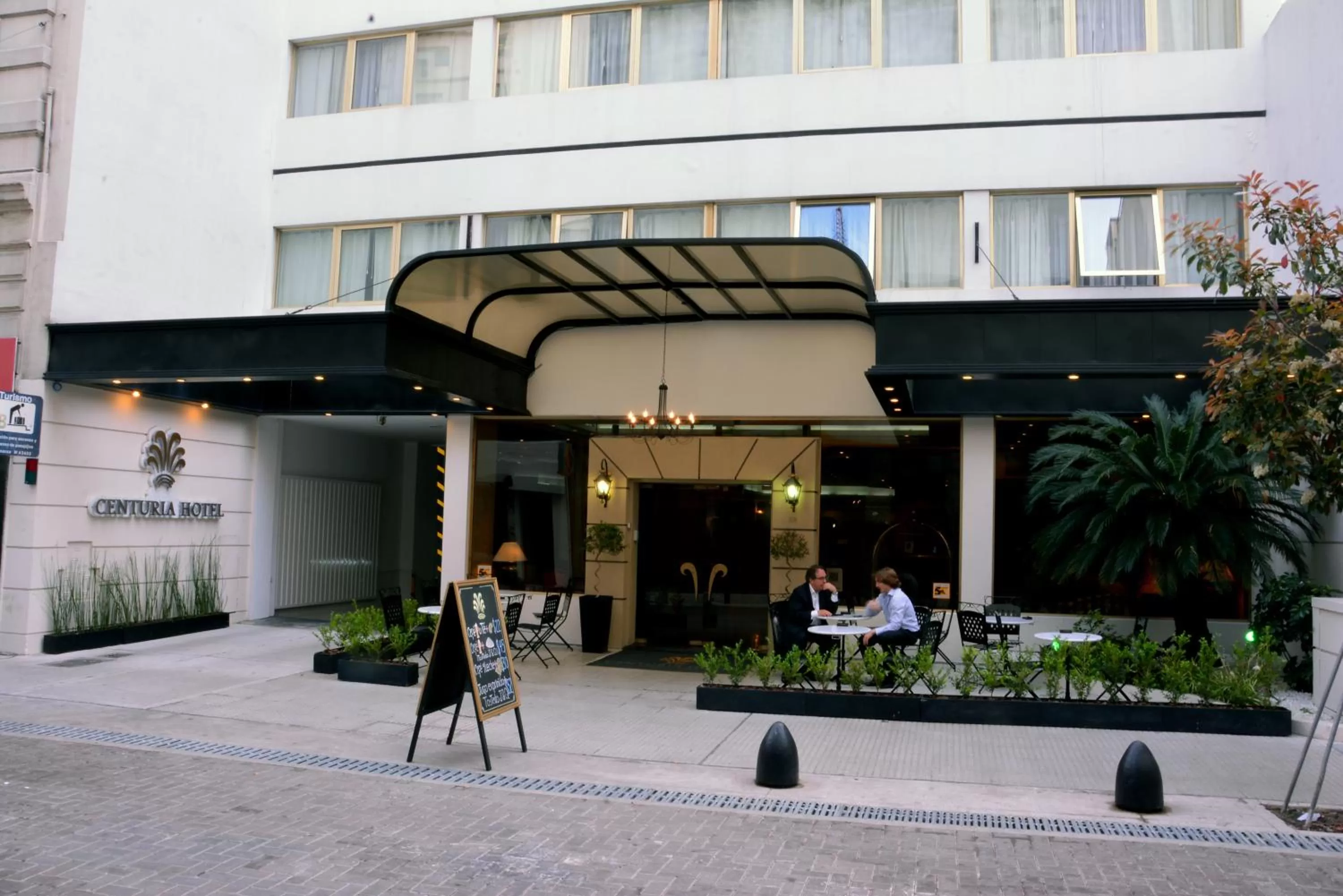 Facade/entrance in Centuria Hotel Buenos Aires