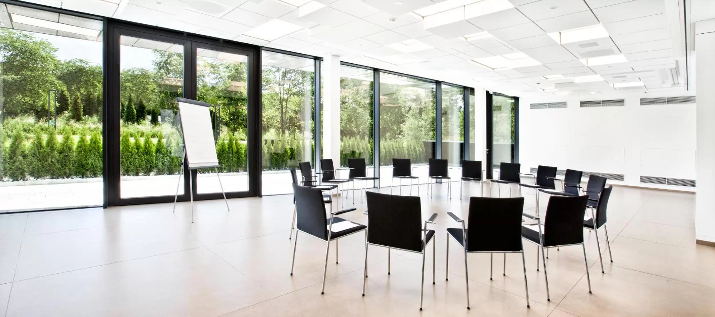 Meeting/conference room in COOL MAMA Hotel Salzburg