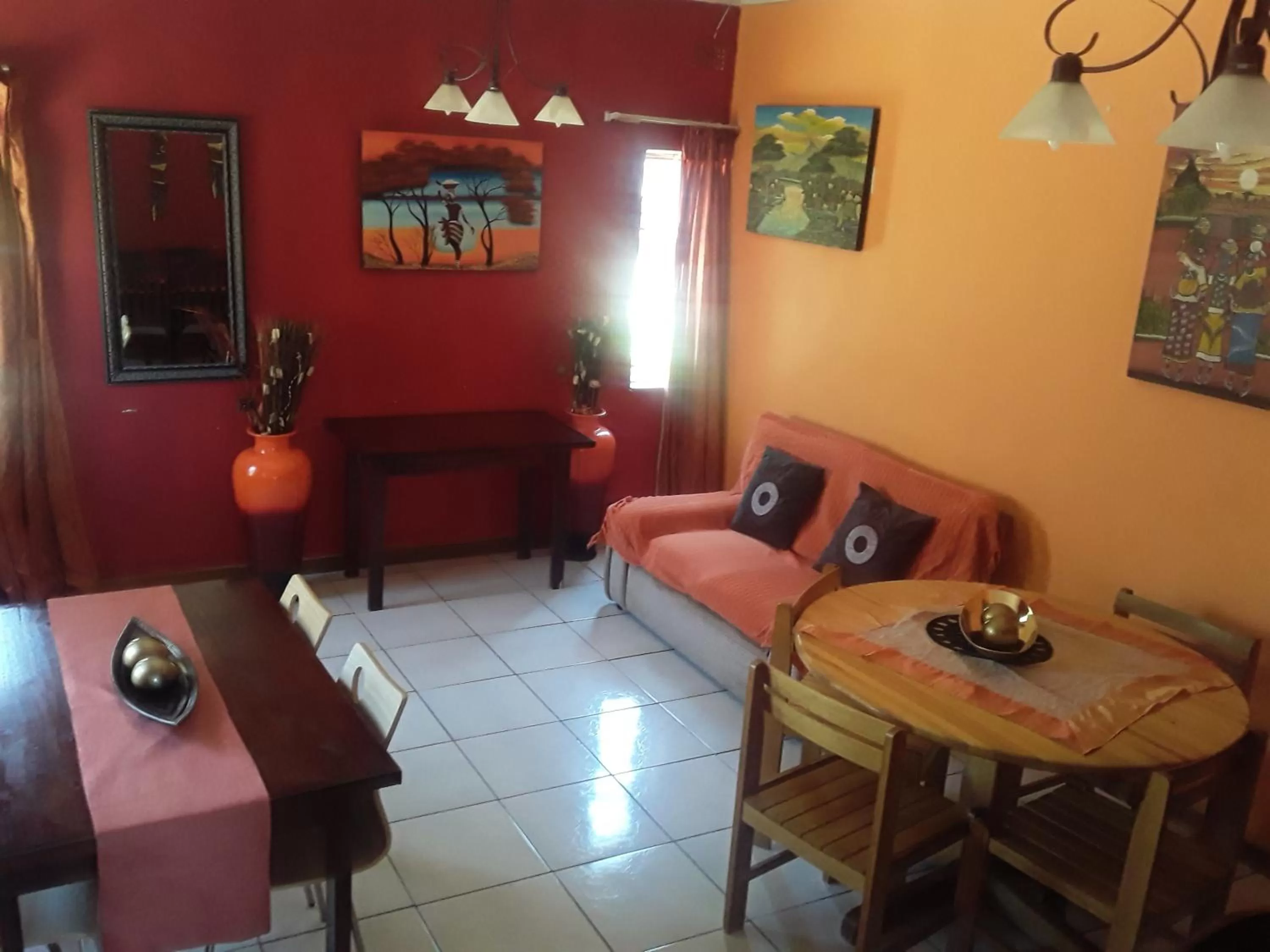 Dining area in Vuya Nathi Bed and Breakfast