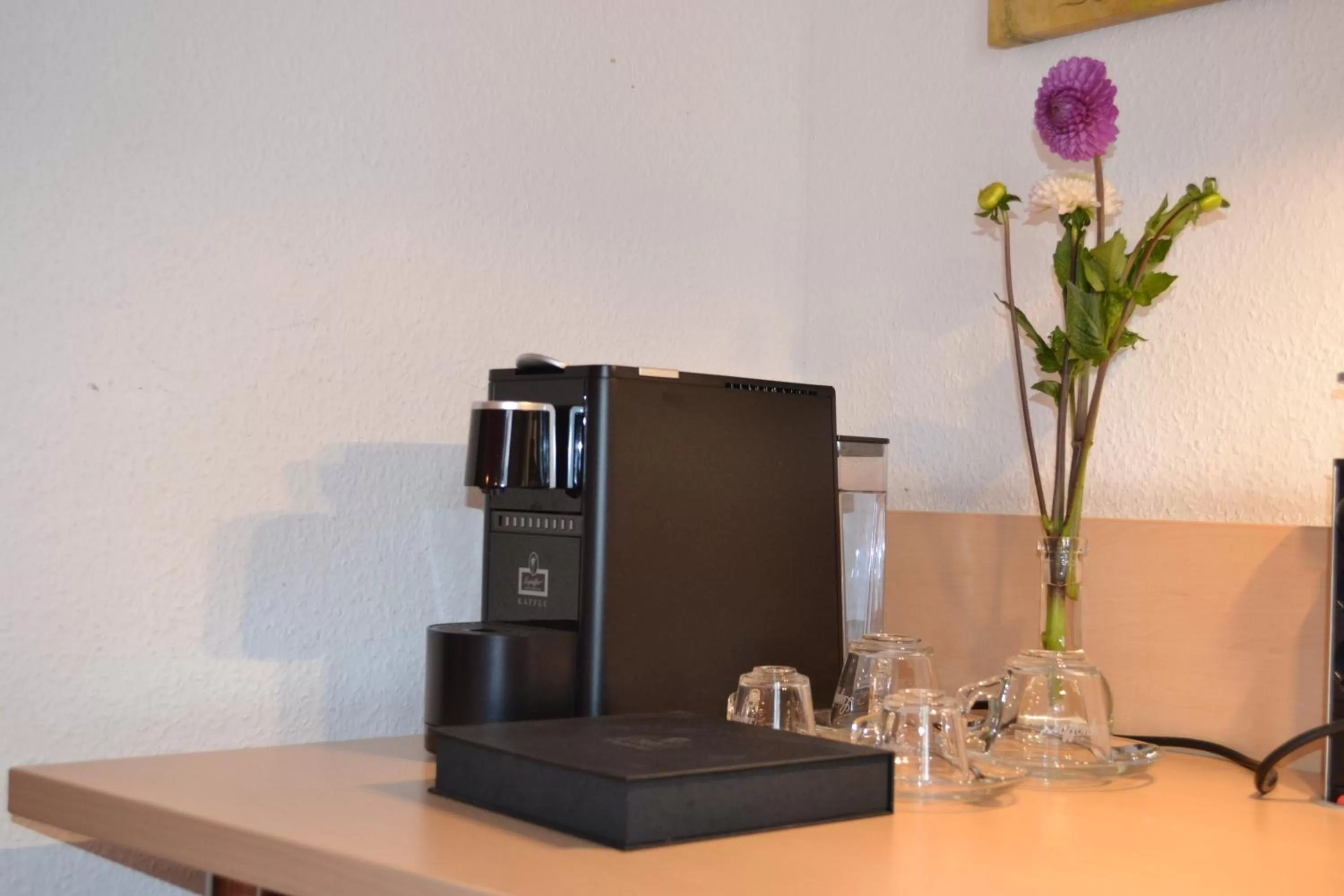 Coffee/tea facilities in Altstadthotel Arte