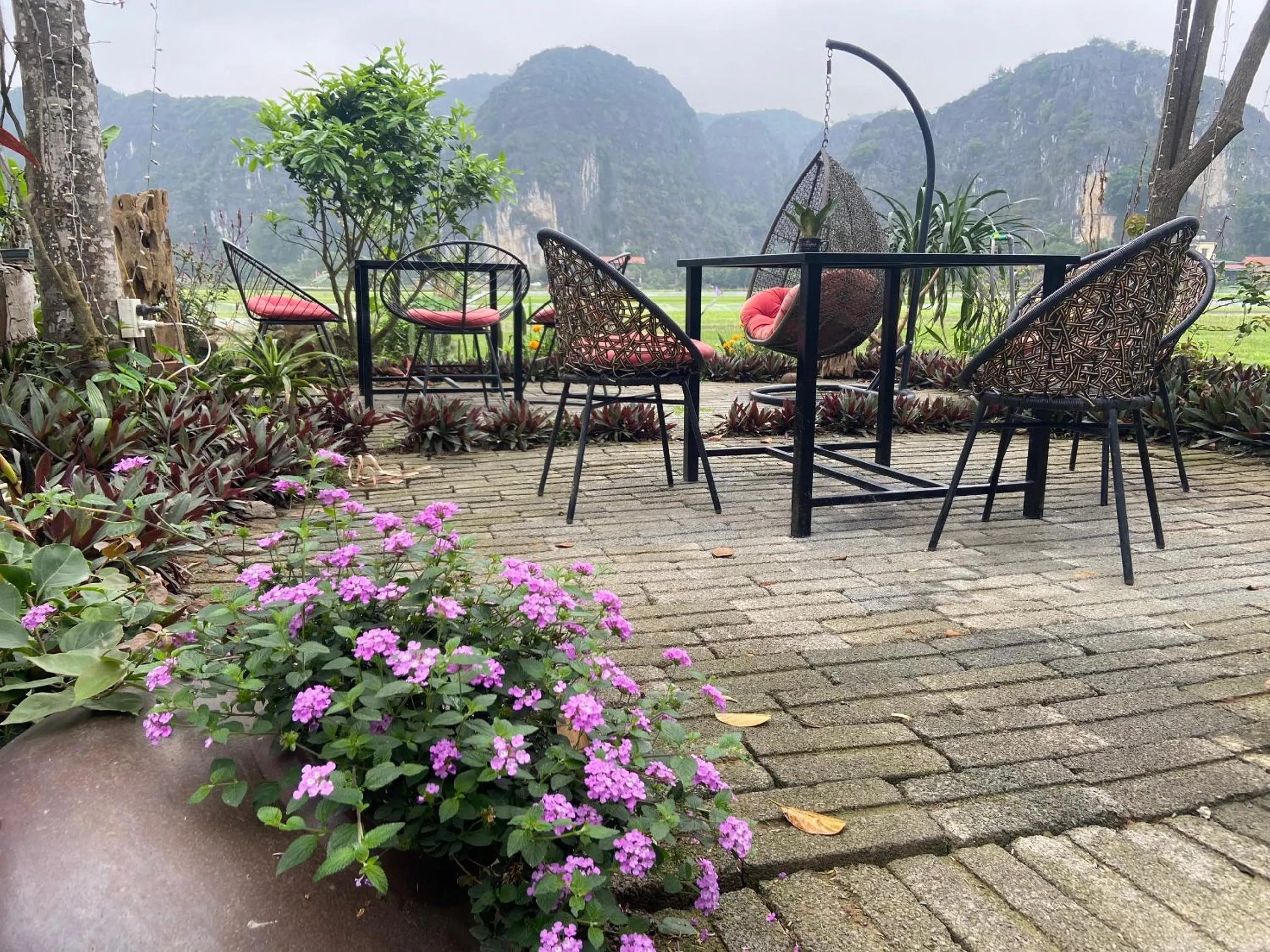 Children's Play Area in Tam Coc Mountain View Homestay