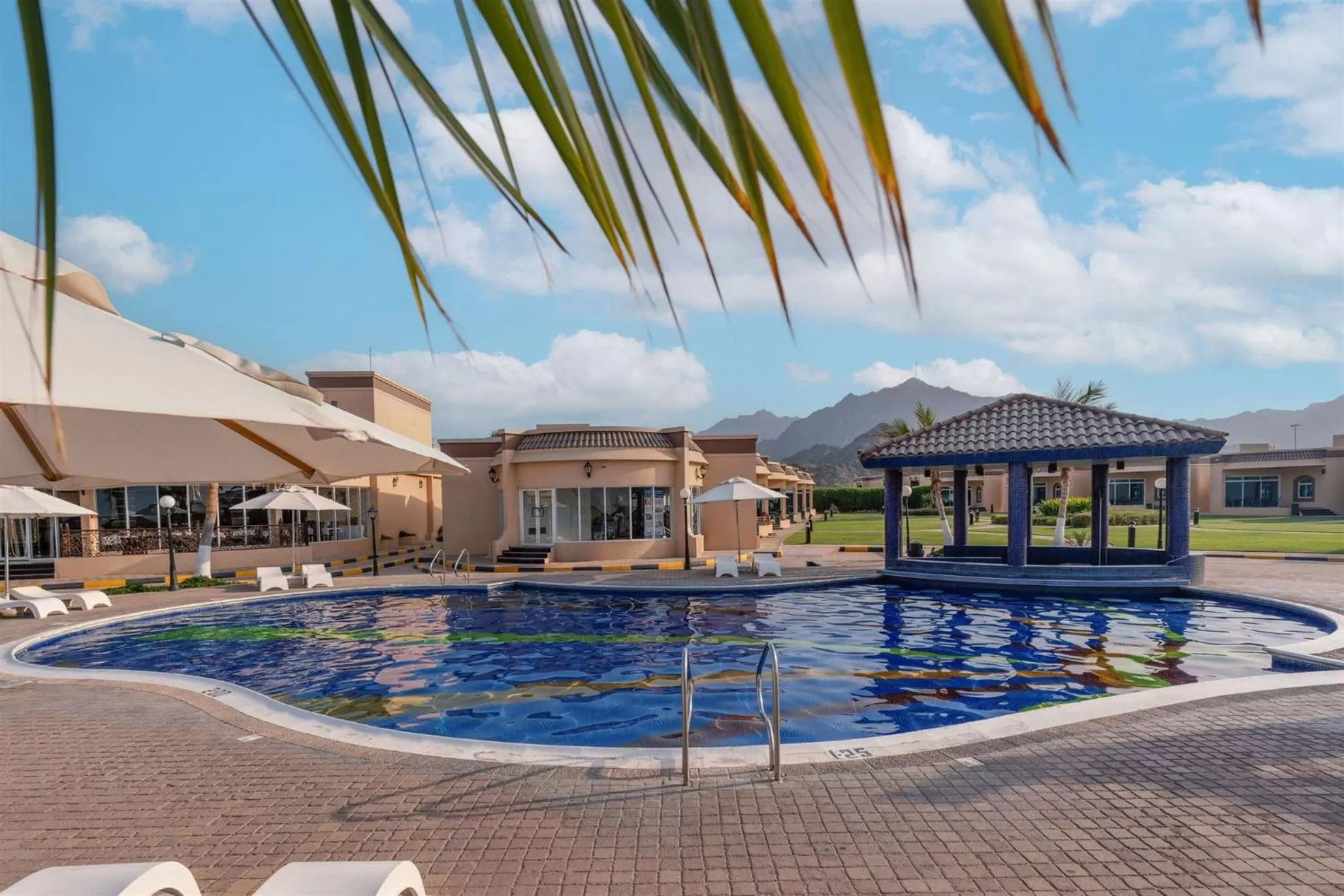 Day in Royal Beach Hotel & Resort