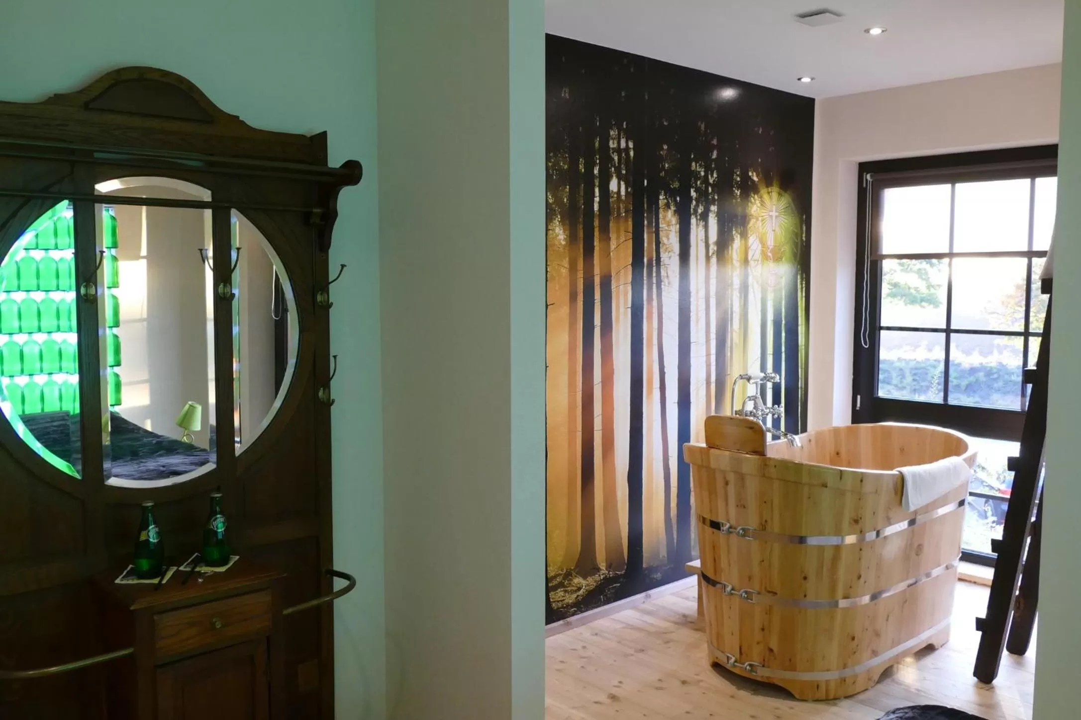 Decorative detail in Road Stop Mettmann