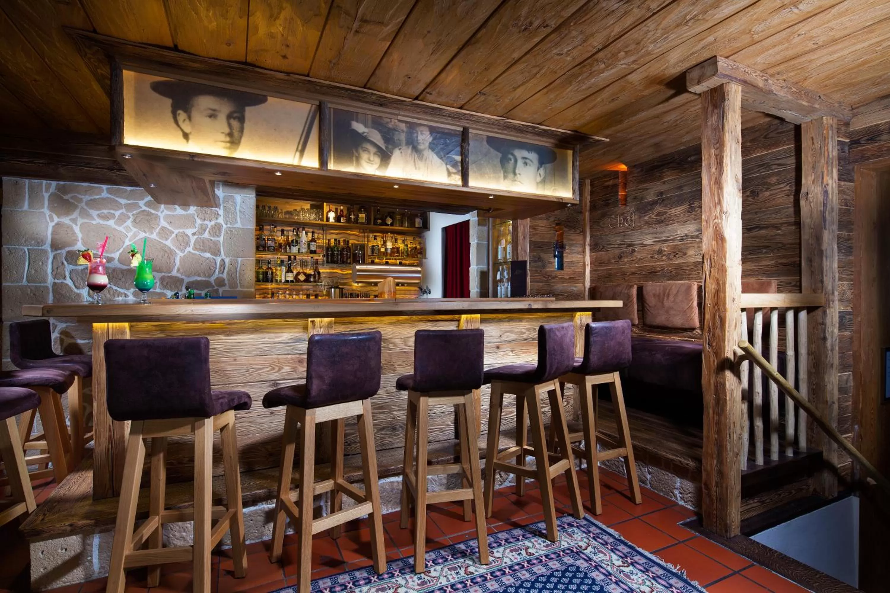 Lounge or bar in Alm- & Wellnesshotel Alpenhof