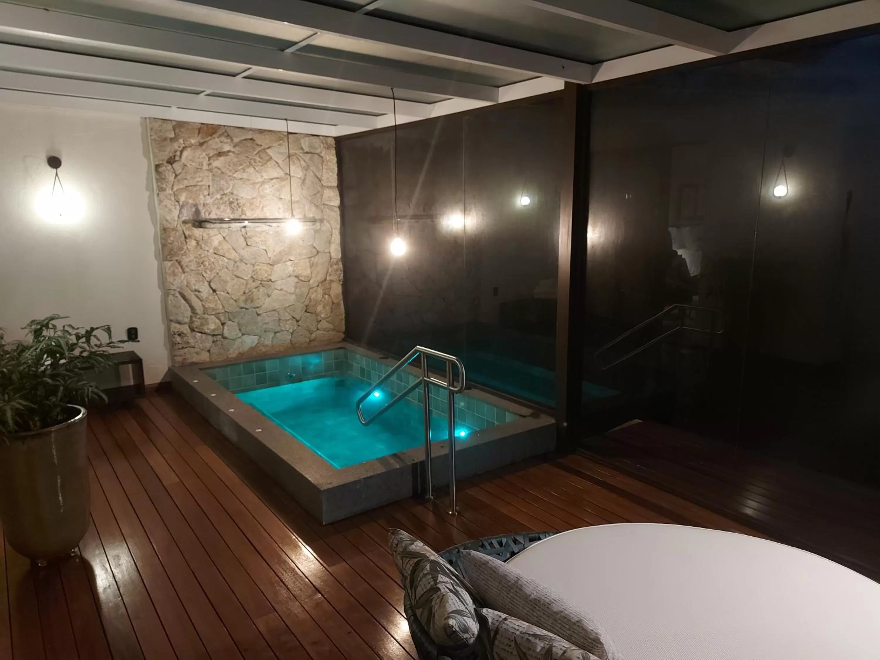 Night in Kuriuwa Hotel