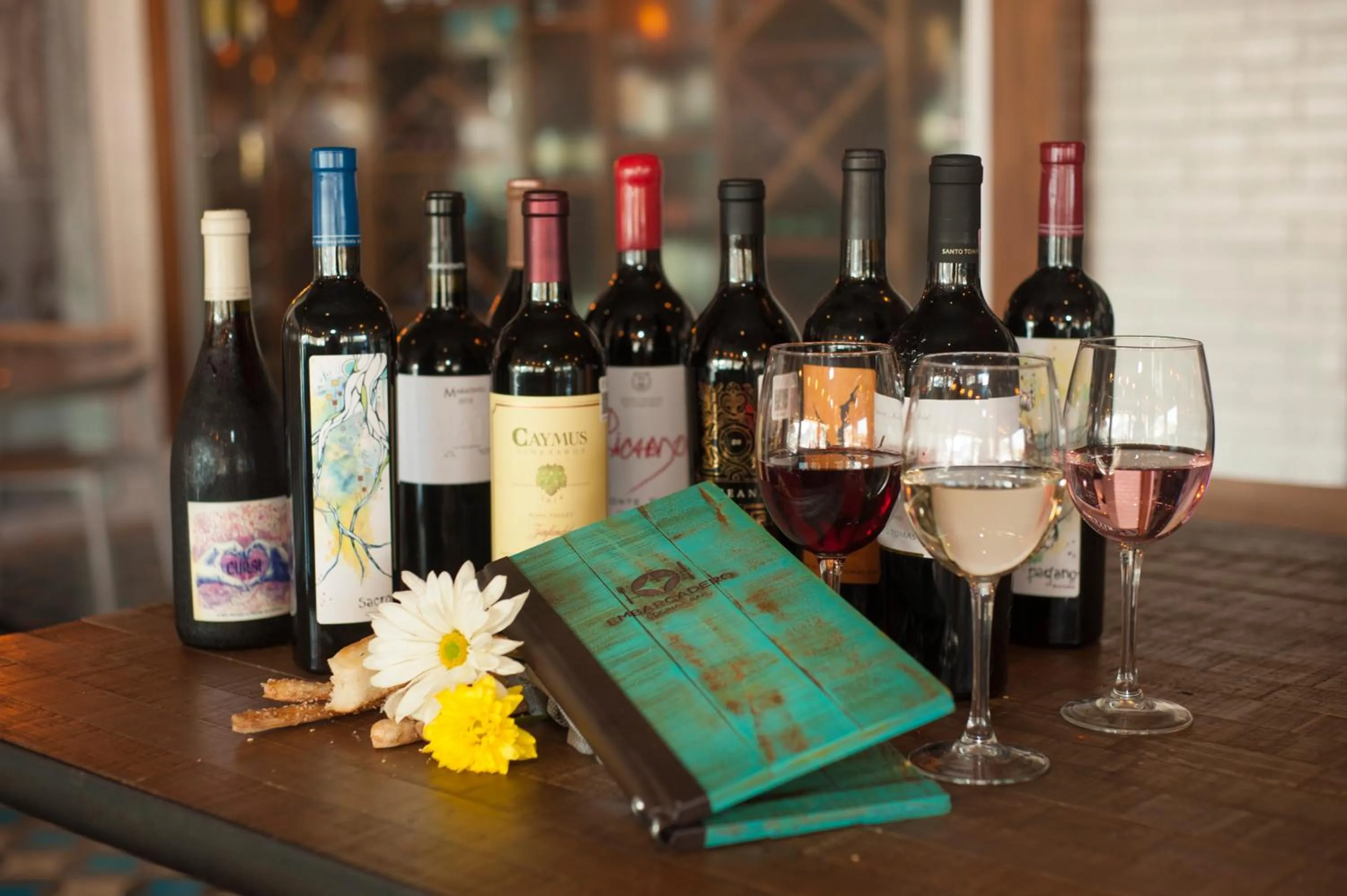 Food and drinks in Marinaterra Hotel & Spa