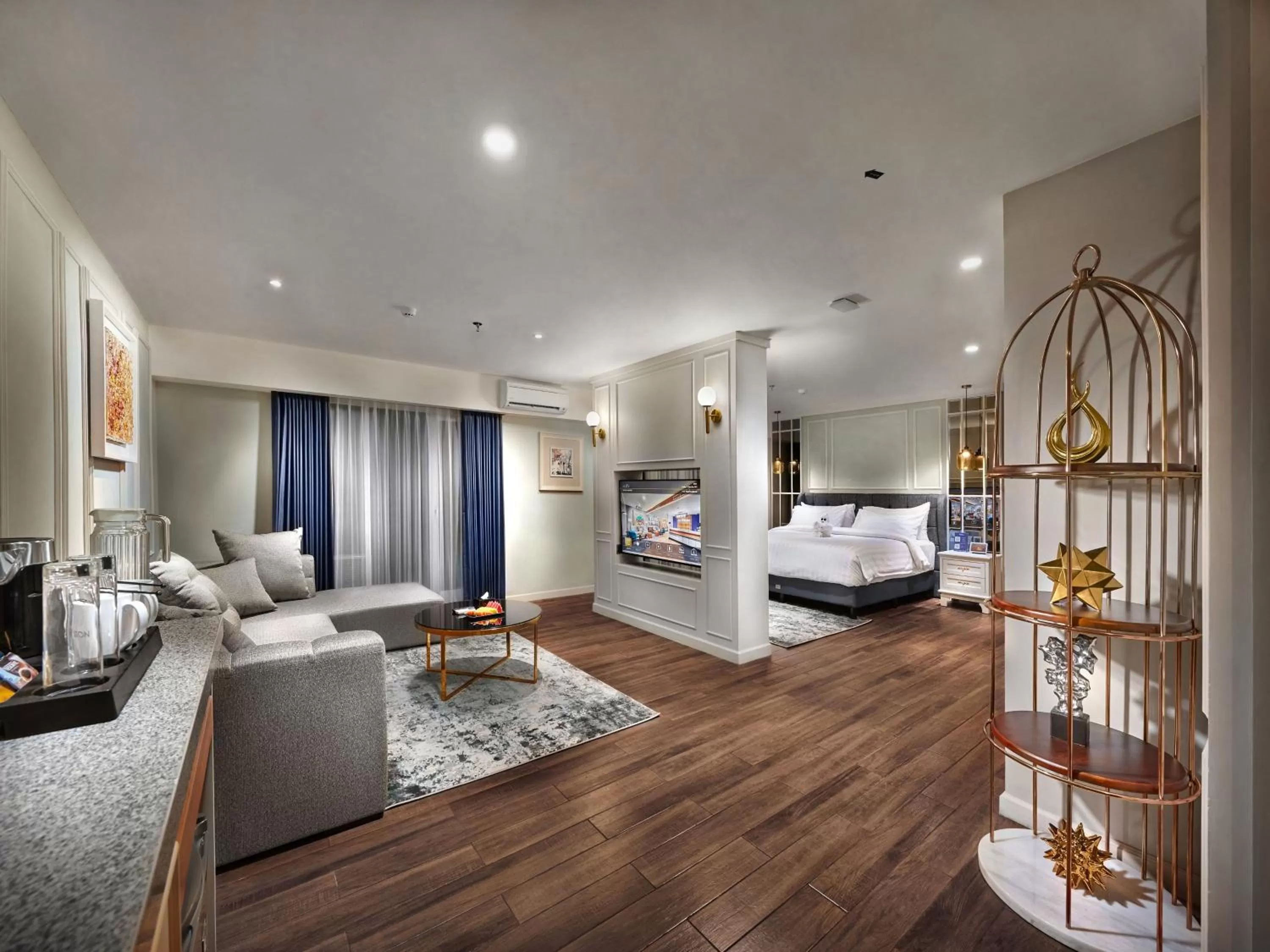 Bedroom, Bed in Aston Inn Jemursari