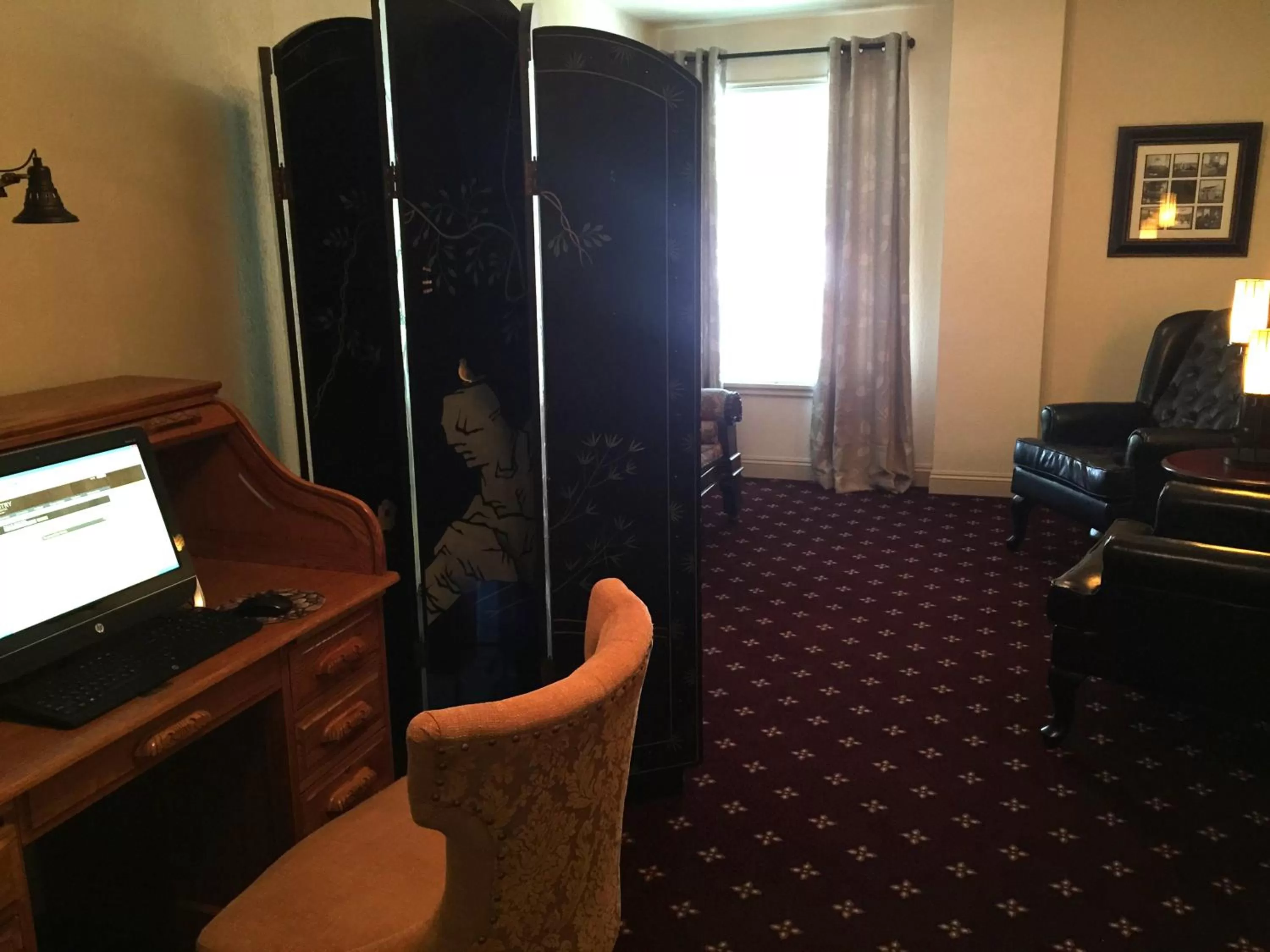 Business facilities in Boulder Dam Hotel