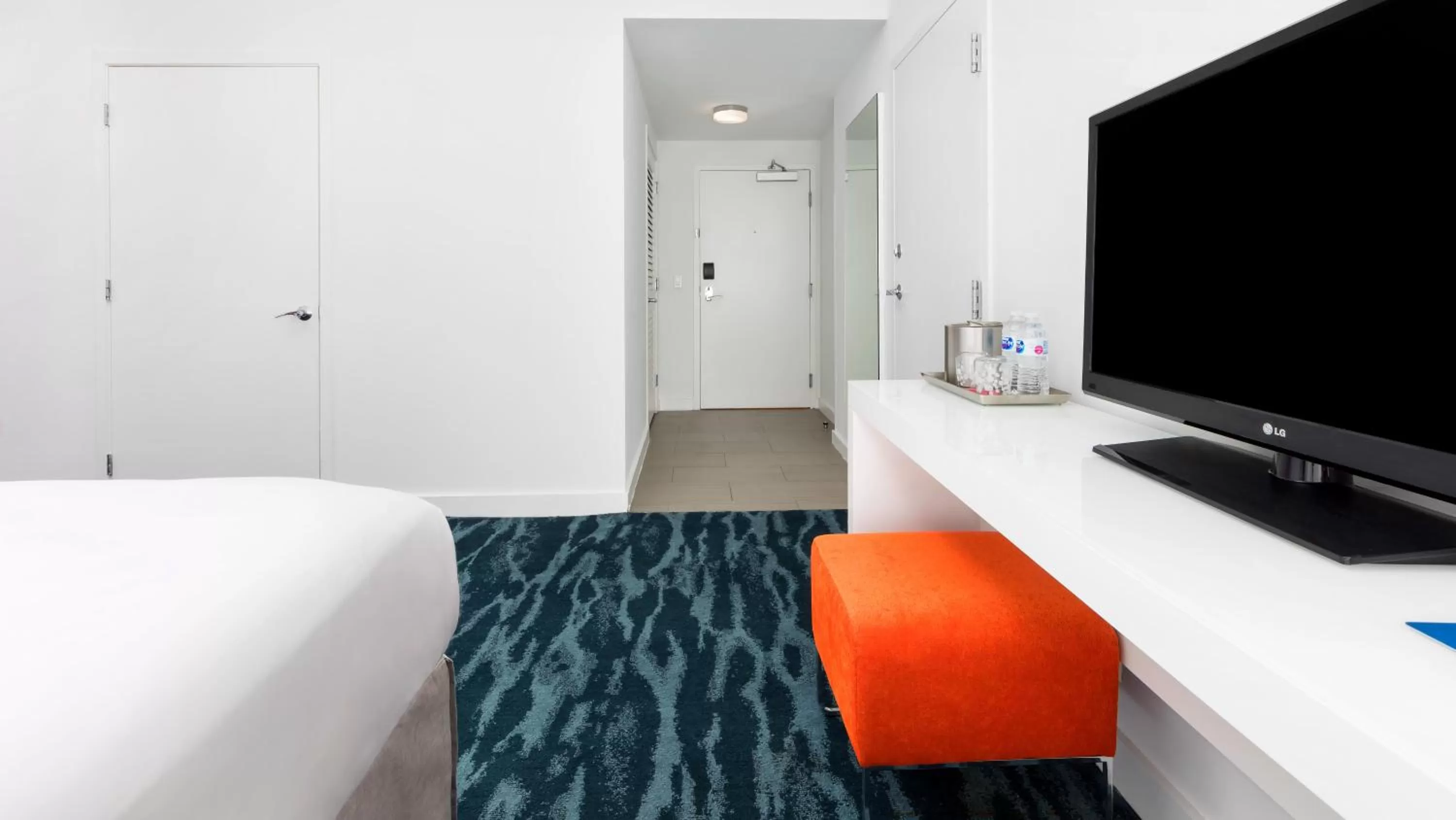 TV and multimedia, Bed in YVE Hotel Miami