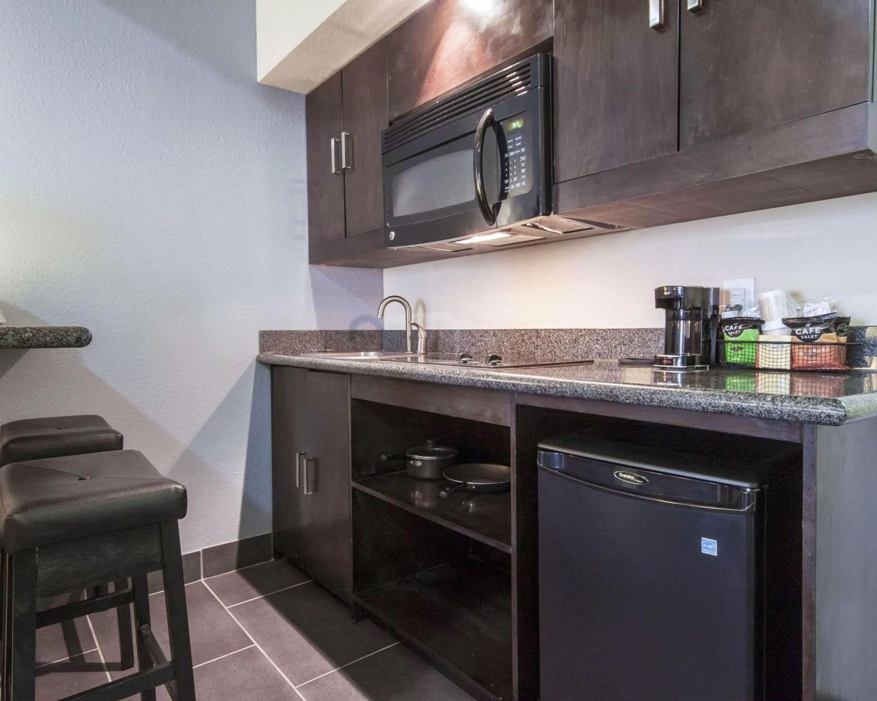 Photo of the whole room in Comfort Inn & Suites El Paso I-10 Airport Area