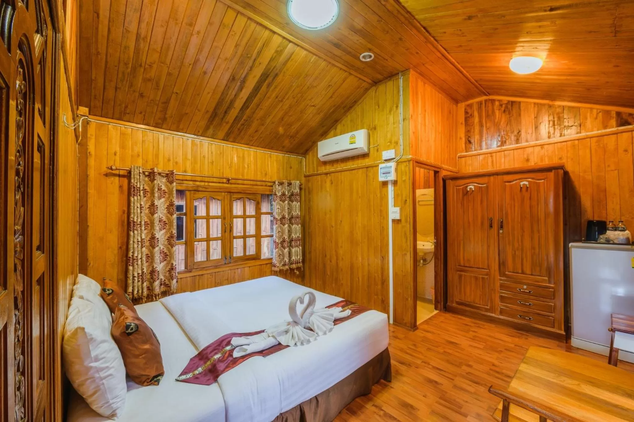 Bed in UR The Private Huahin