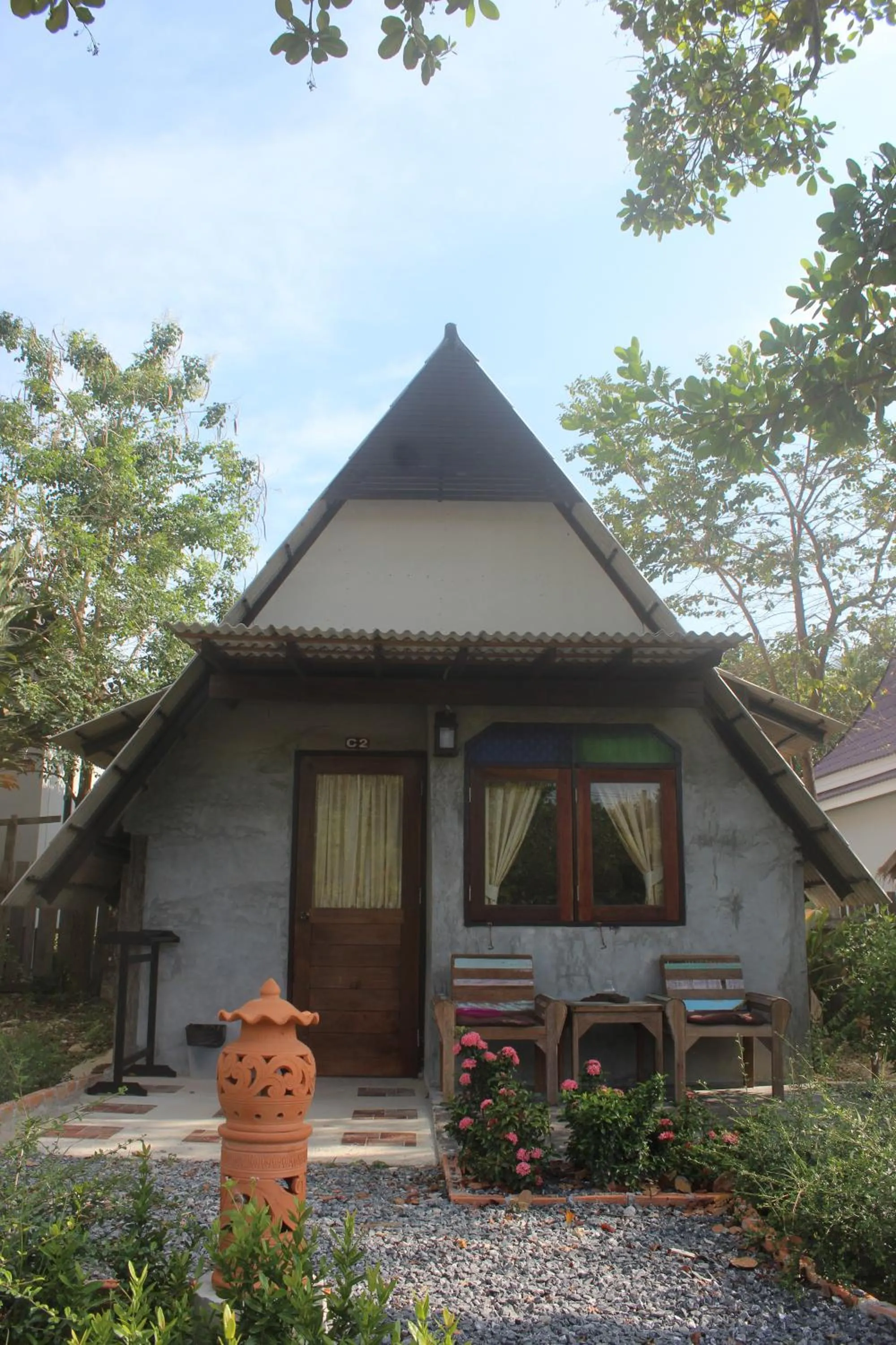 Property building in Lanta Happy Hill