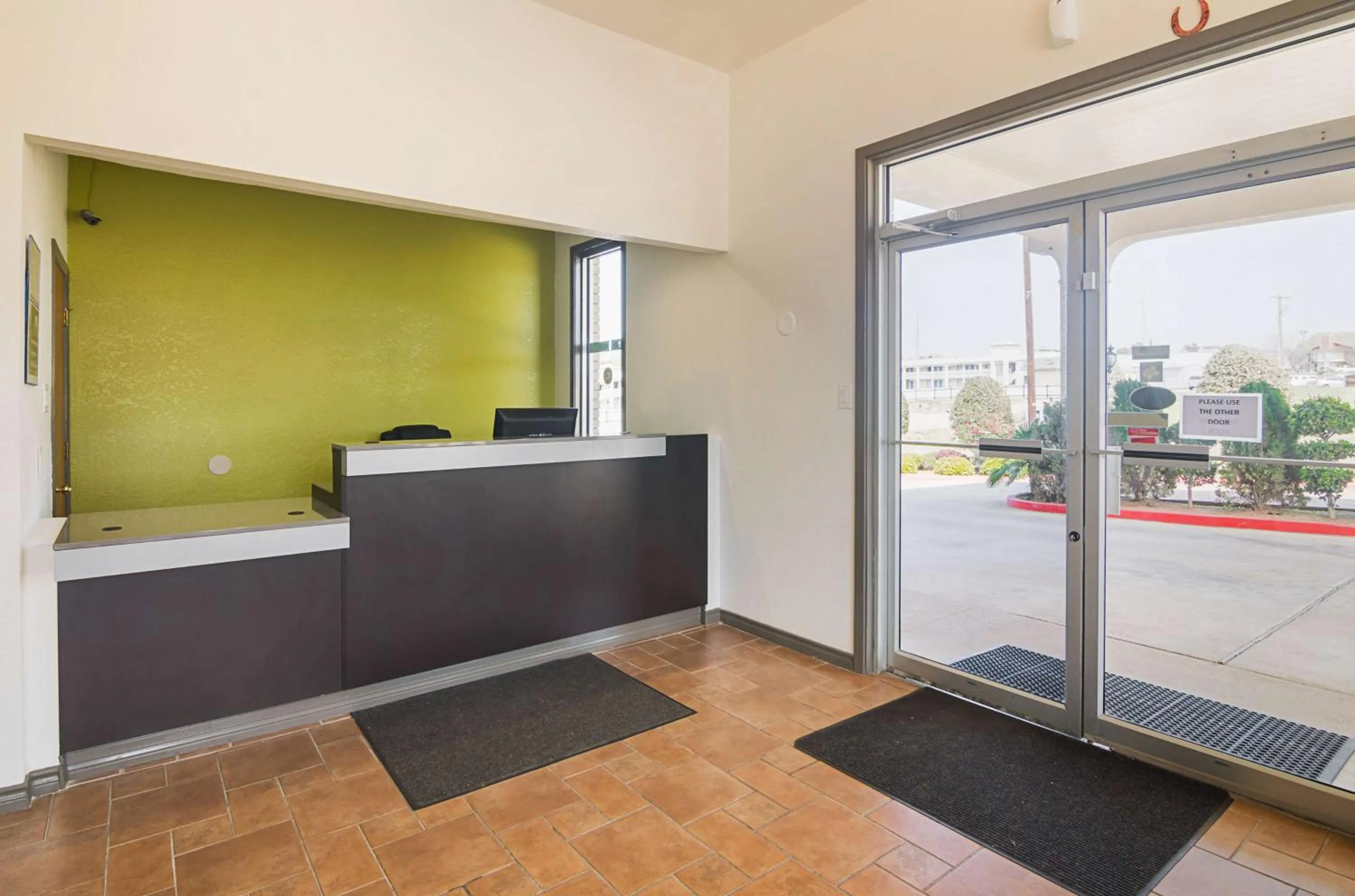 Lobby or reception in Studio 6-Tyler, TX