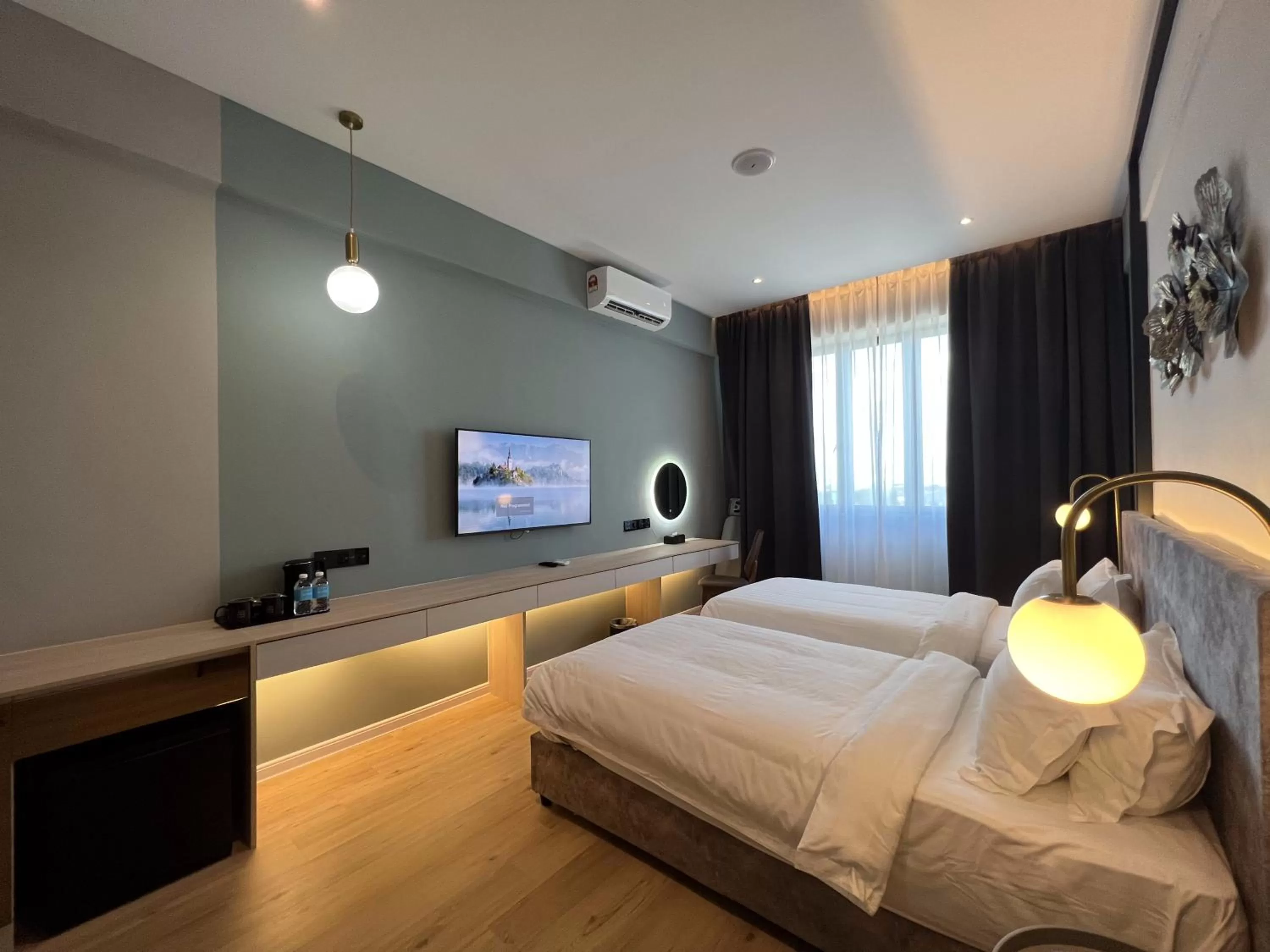 Bedroom, Bed in FUHOTEL