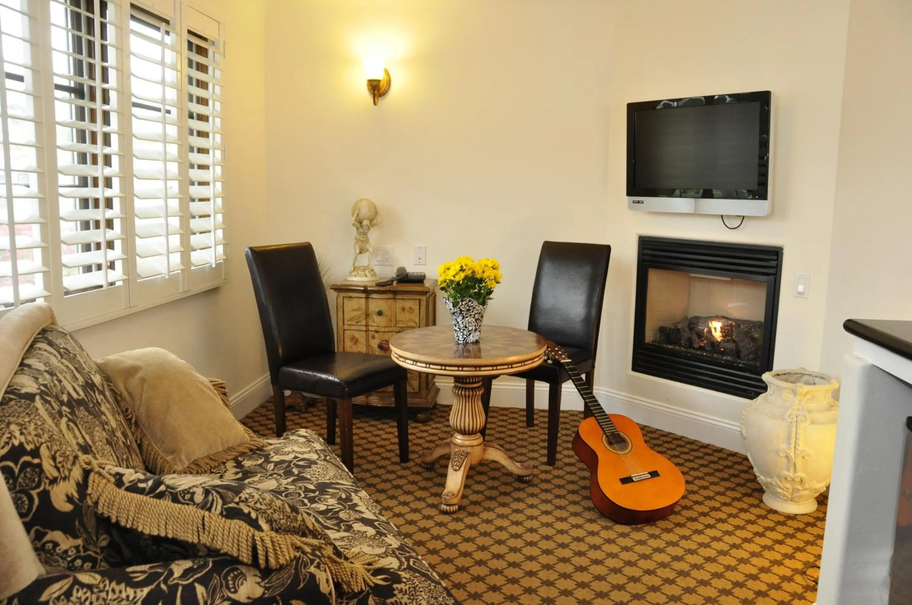 Living room in The Eagle Inn