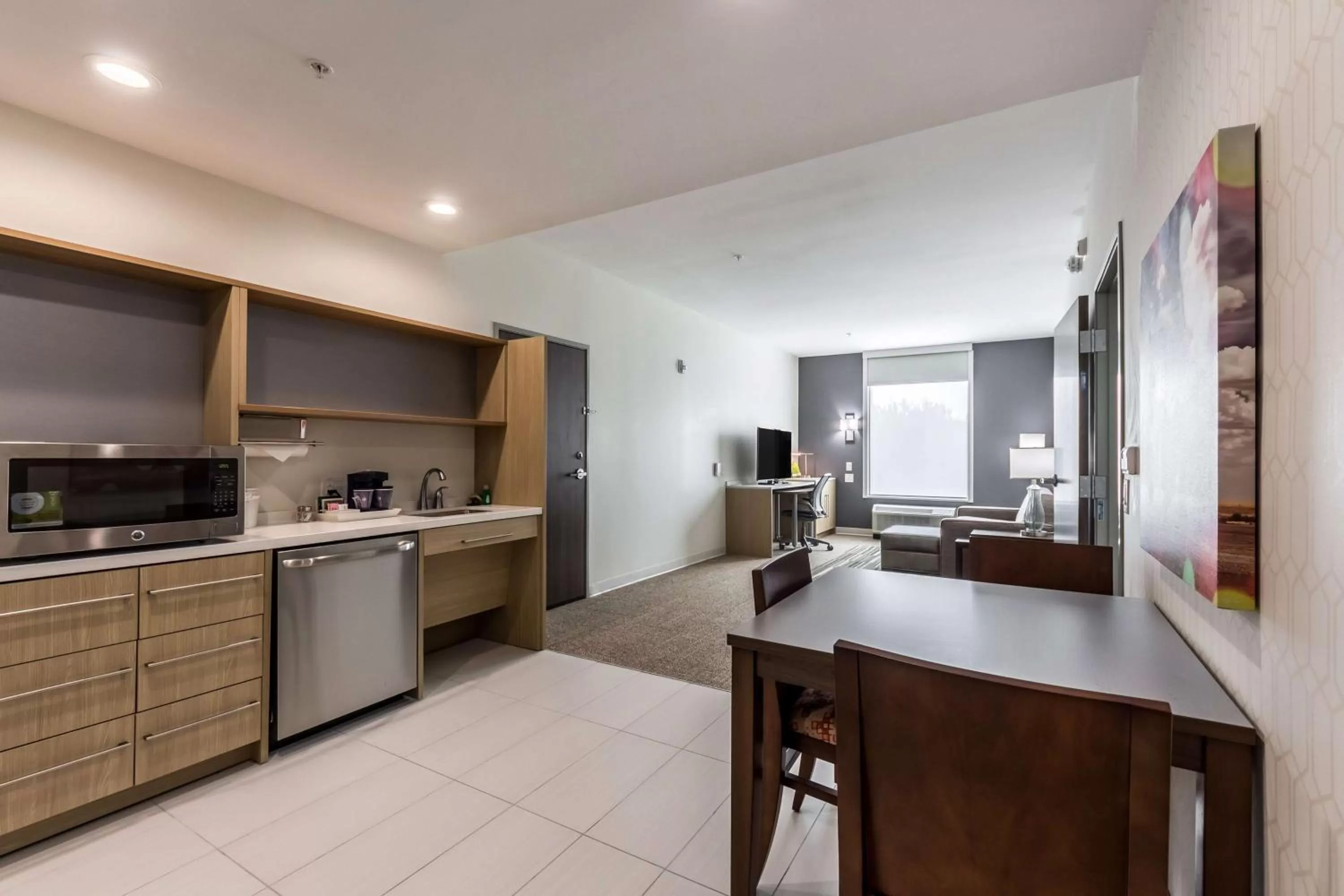 Kitchen or kitchenette in Home2 Suites By Hilton Fort Worth Northlake