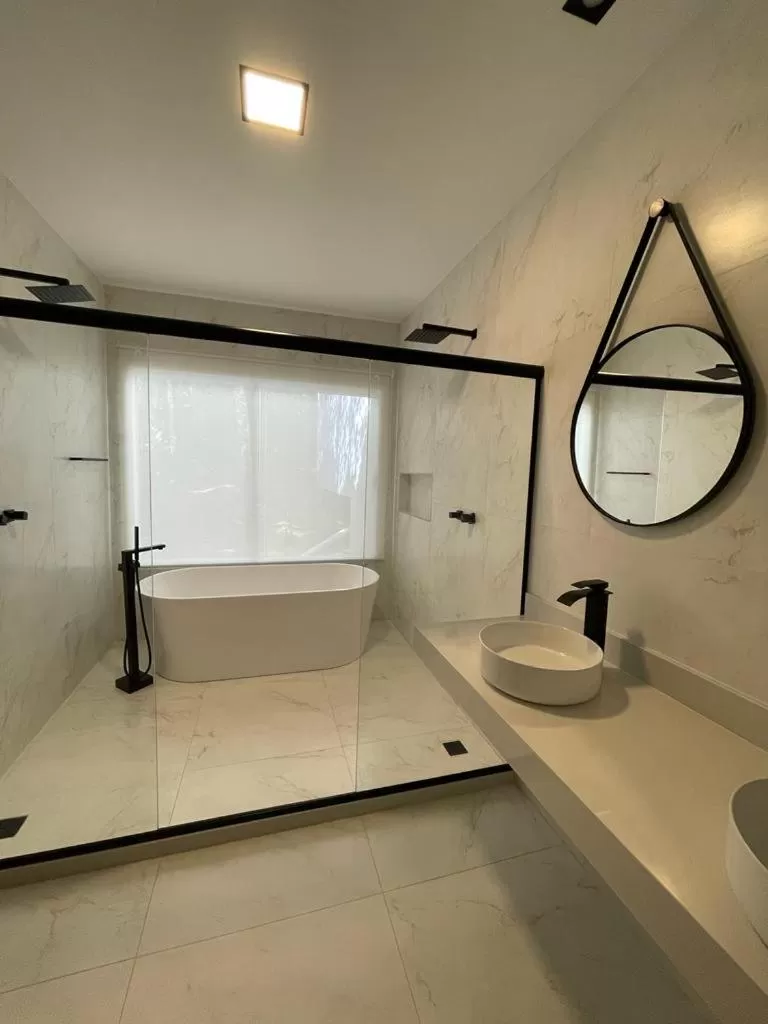 Bathroom in Pousada Peninsula de Buzios