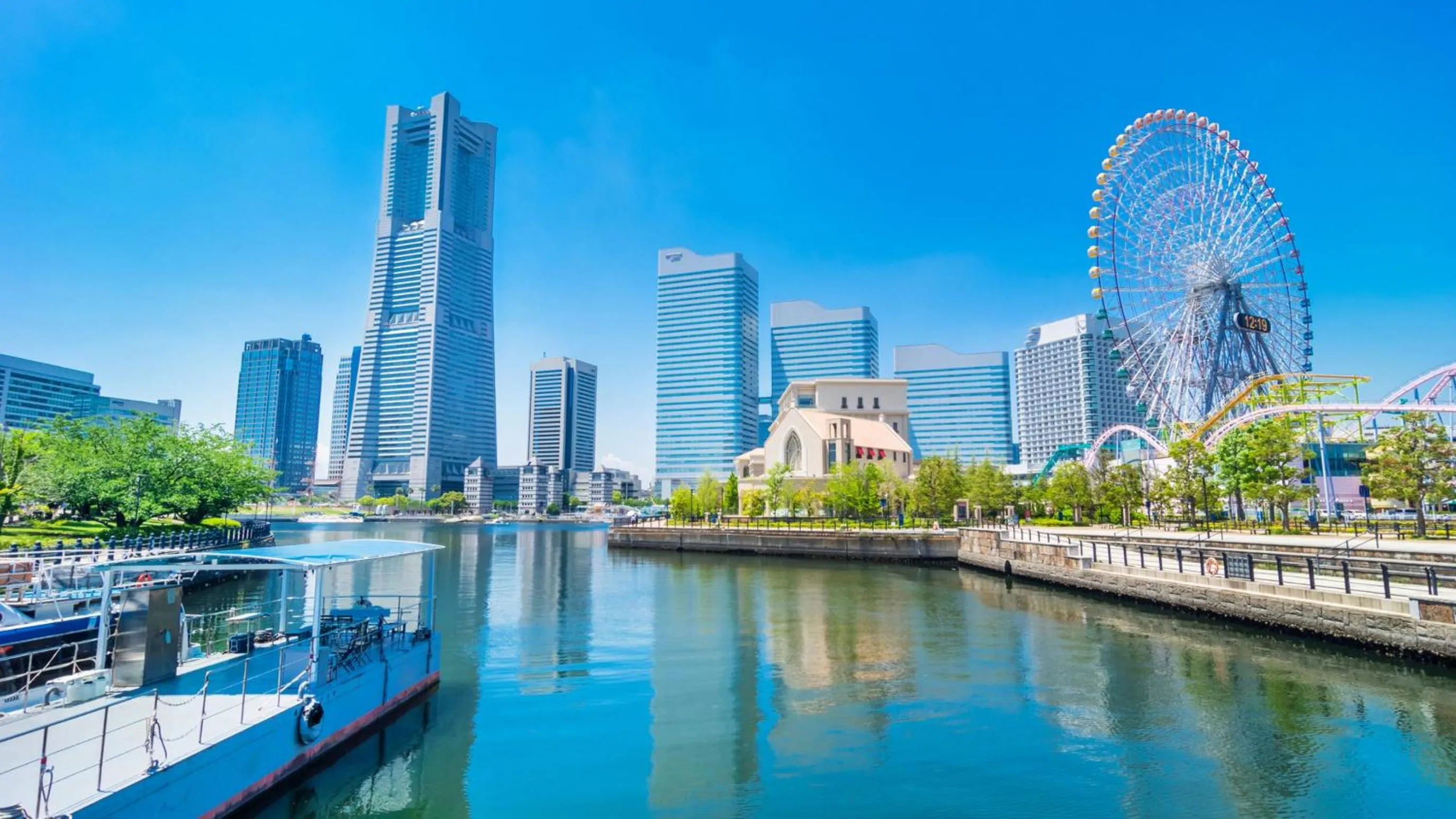 Nearby landmark in JR-East Hotel Mets Yokohama Tsurumi