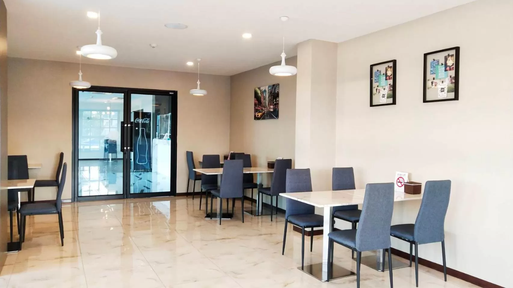 Restaurant/places to eat in โคโค่ โฮเทล KOCO Hotel