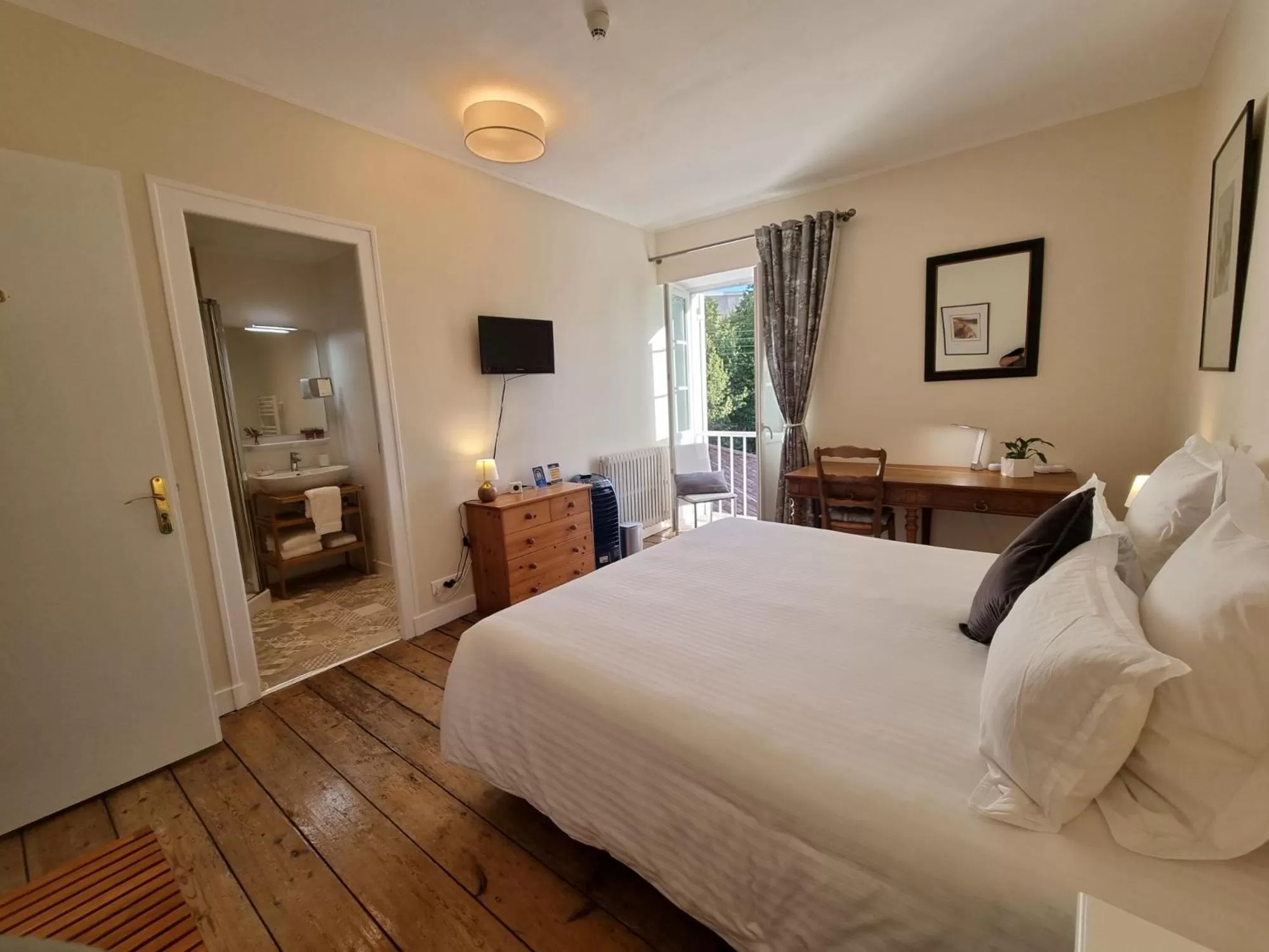 Bed in Le Rodin Bazas