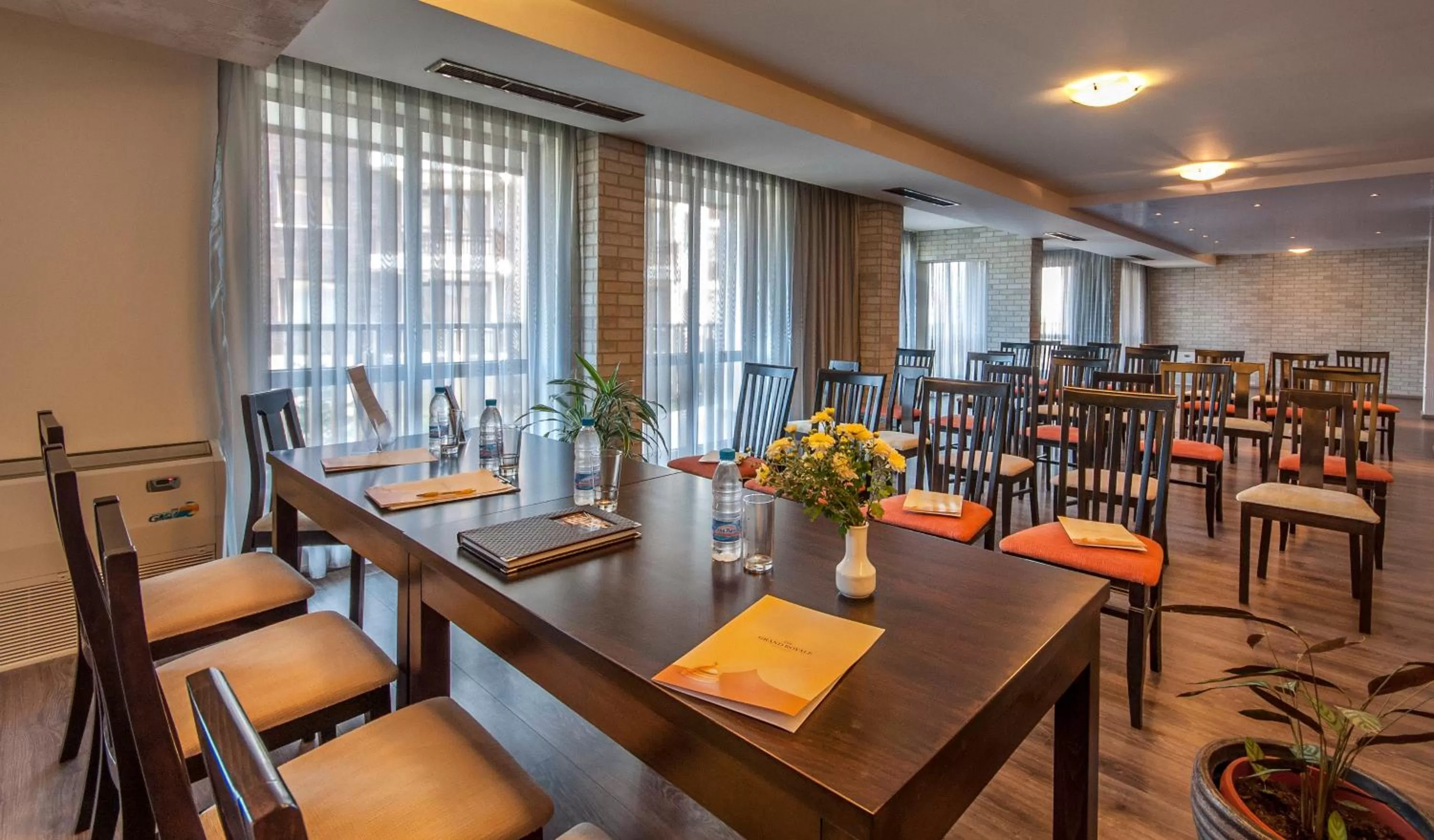 Business facilities in Grand Royale Apartment Complex & Spa