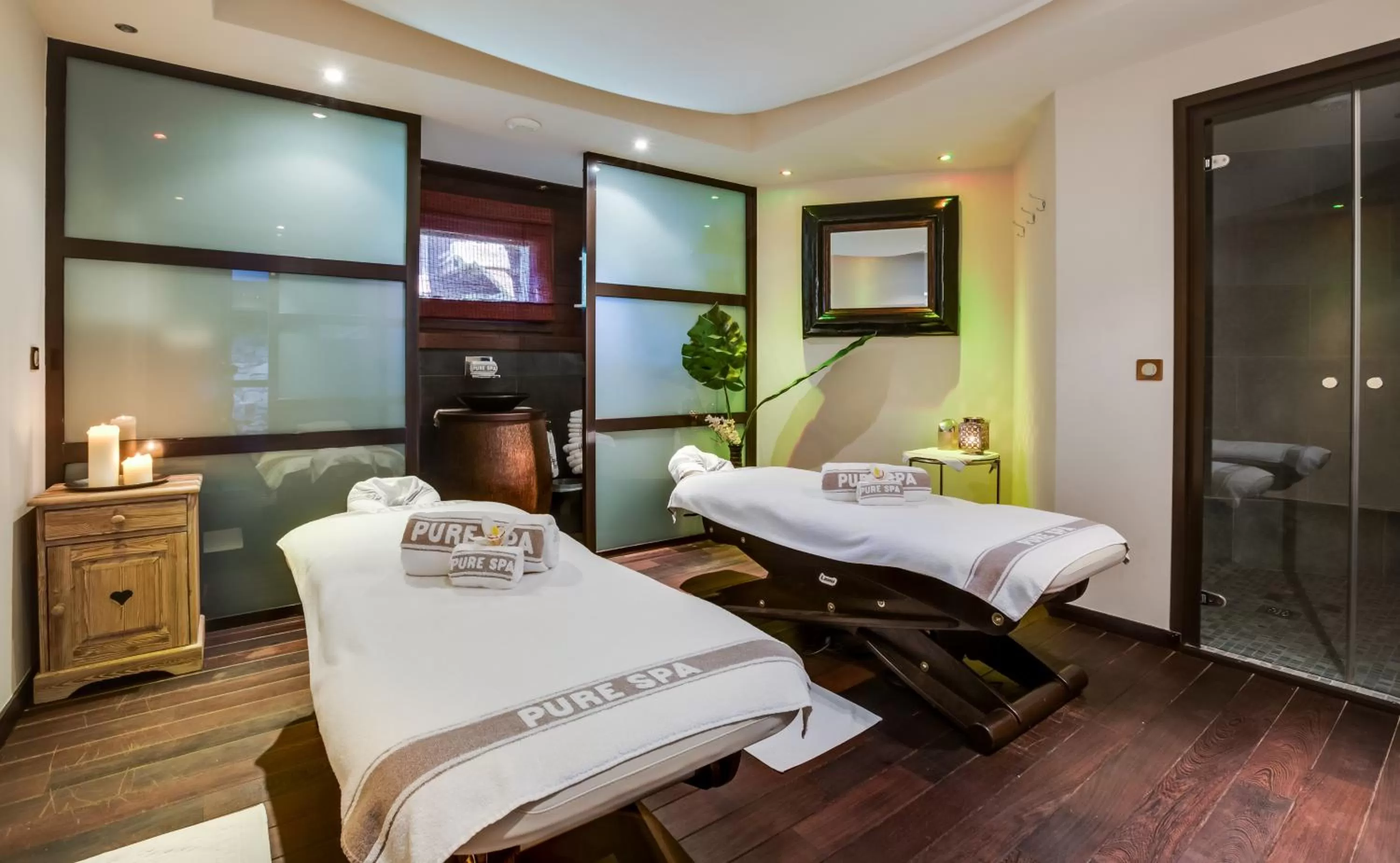 Massage, Bed in Hotel Tsanteleina