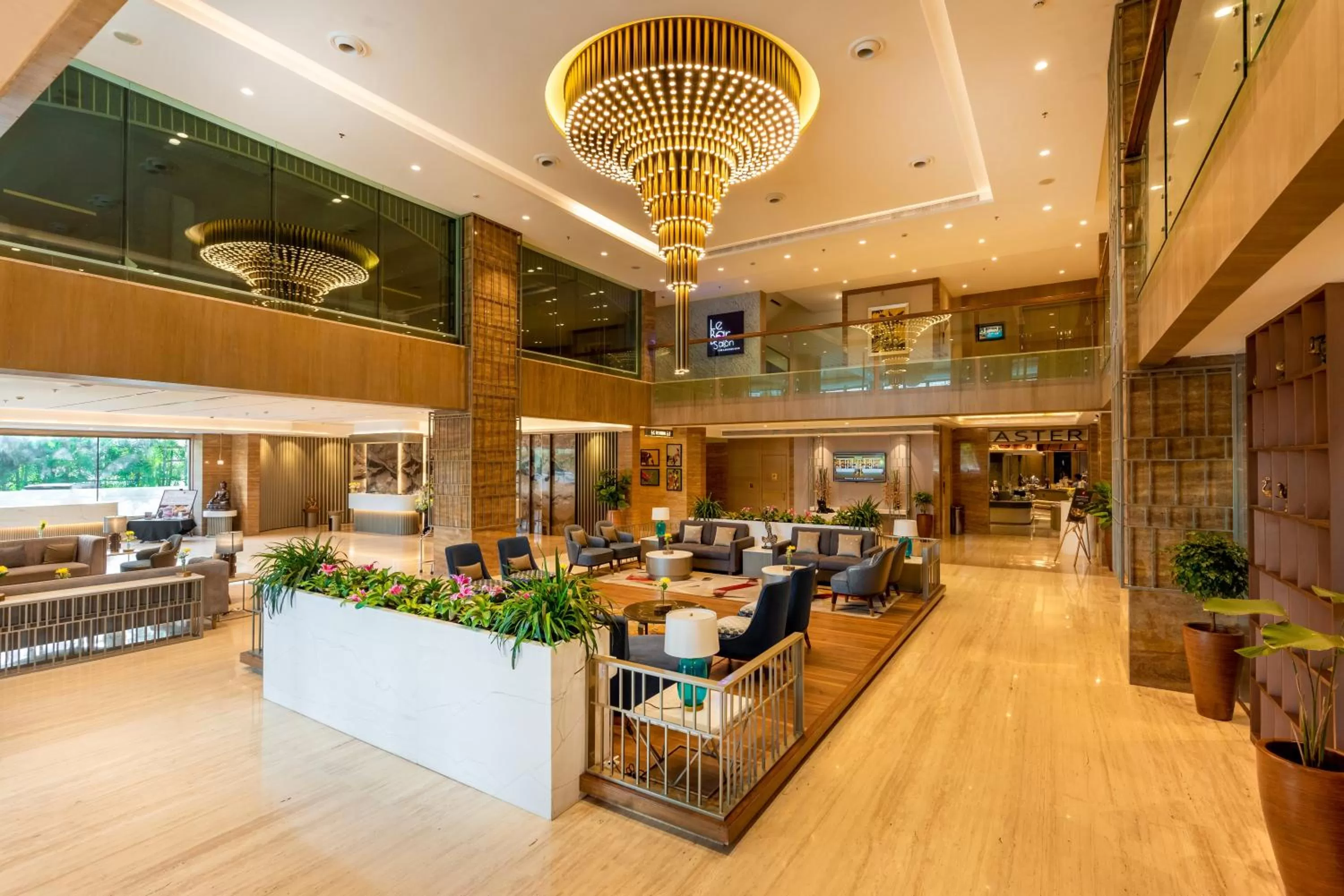Lobby or reception in Express Inn The Business Luxury Hotel