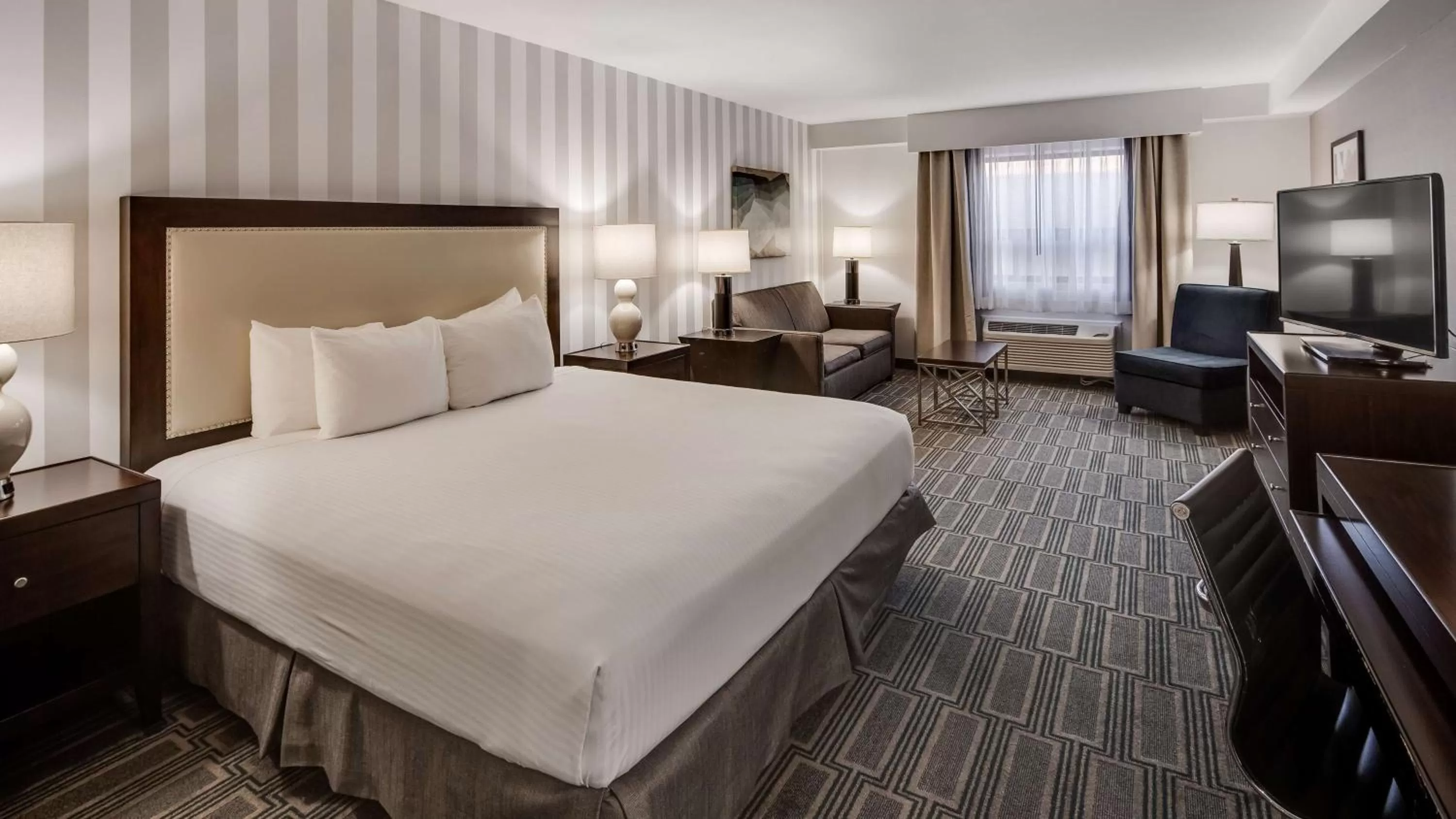 Photo of the whole room, Bed in Best Western Lapeer Inn