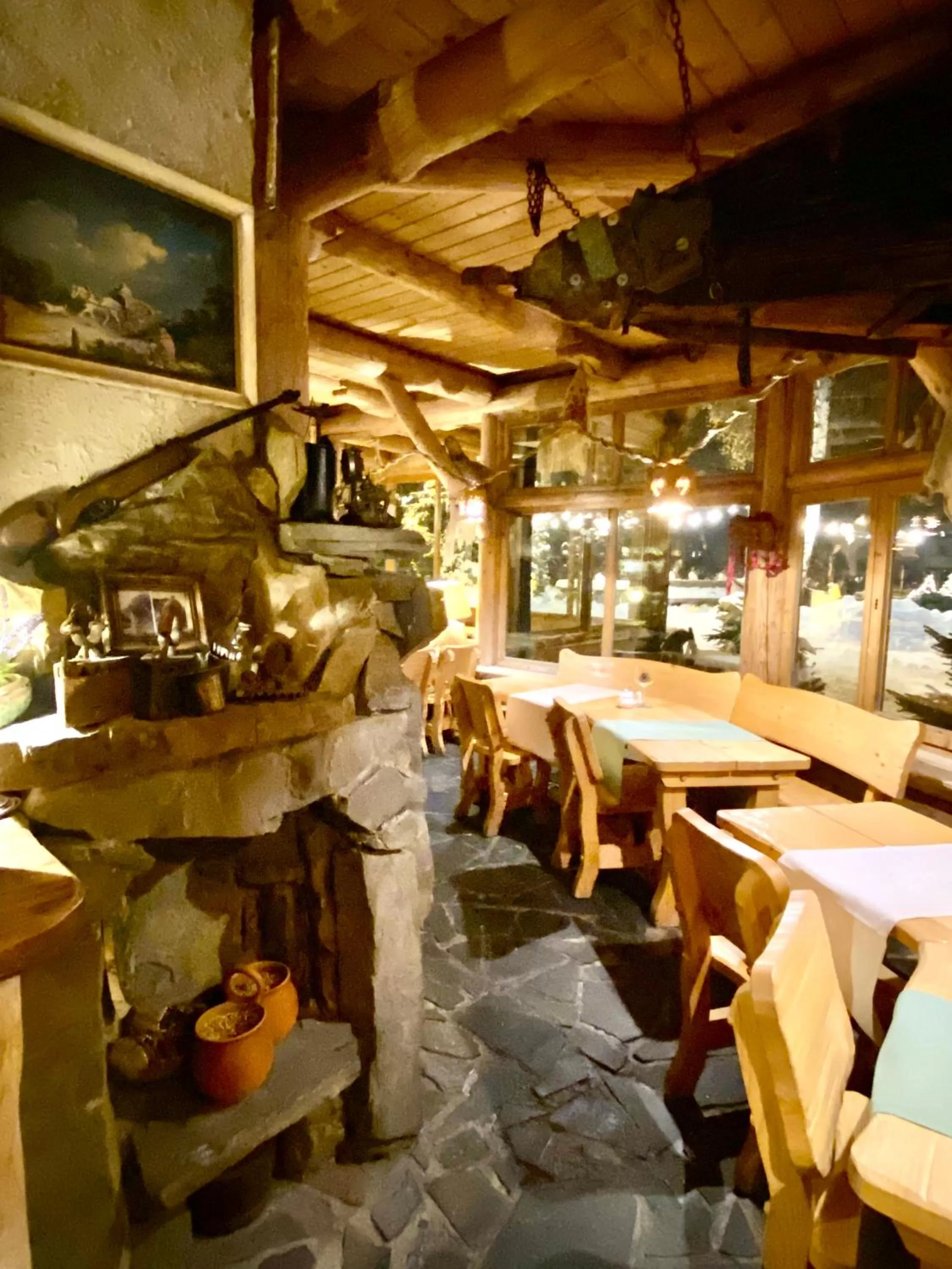 Restaurant/Places to Eat in Zajazd Białczański Dom Wypoczynkowy Restauracja