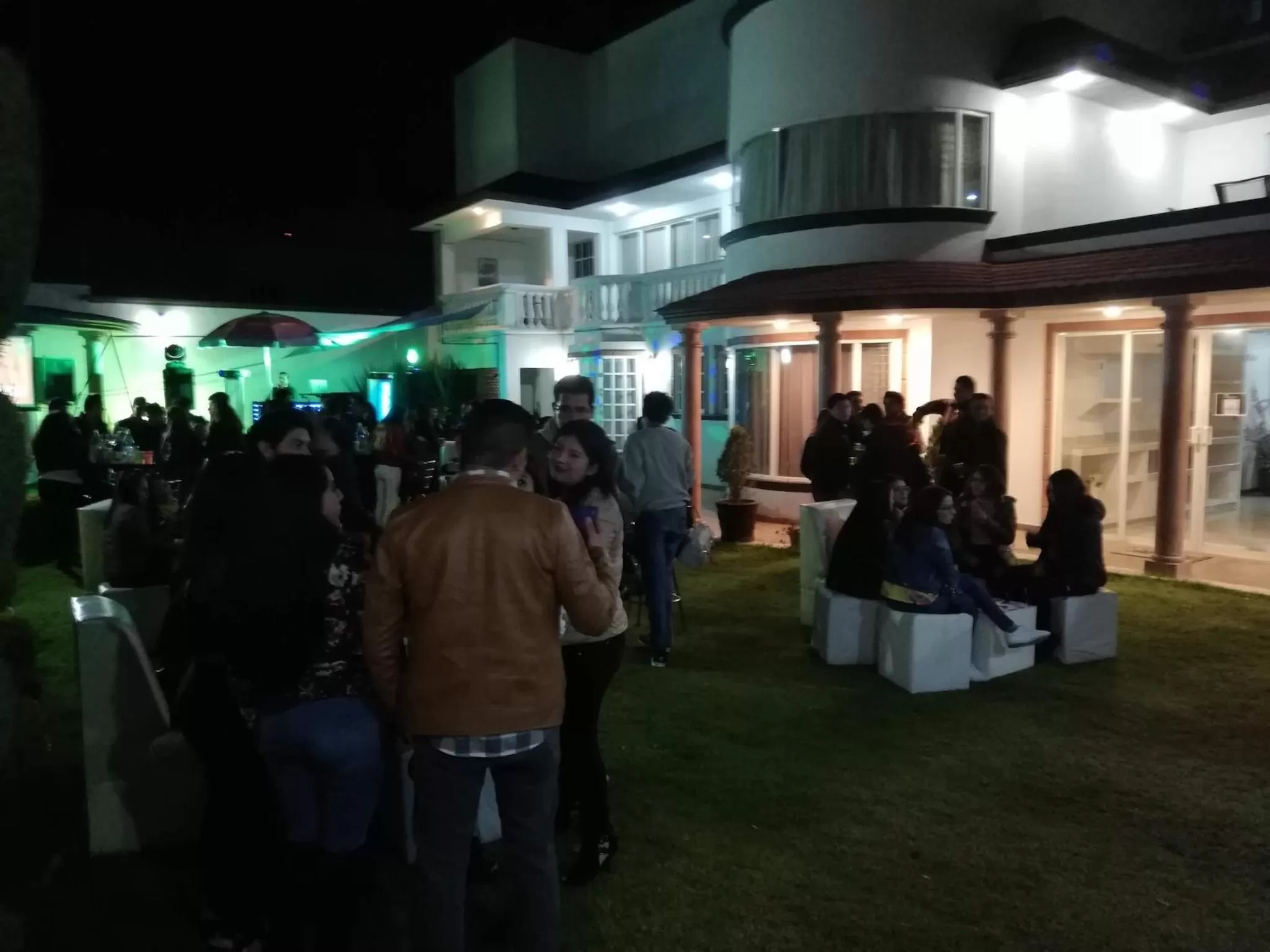 Patio in La Aurora Hotel Like Home