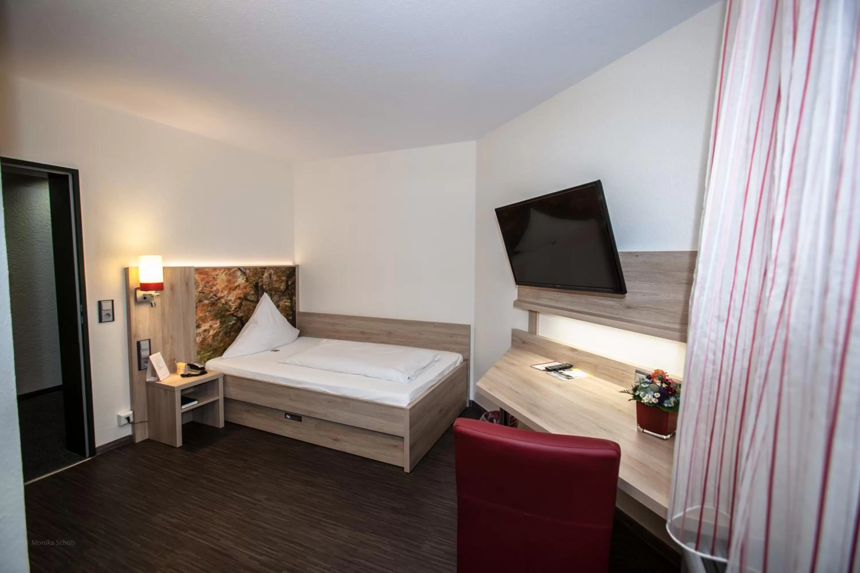 Photo of the whole room, Bed in Ringhotel Gasthof Hasen