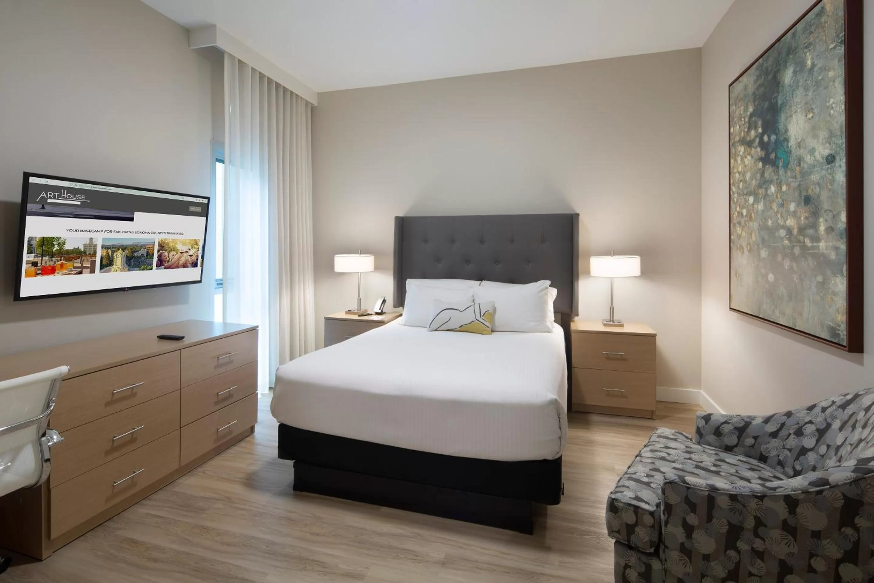 Bed in Art House Hotel