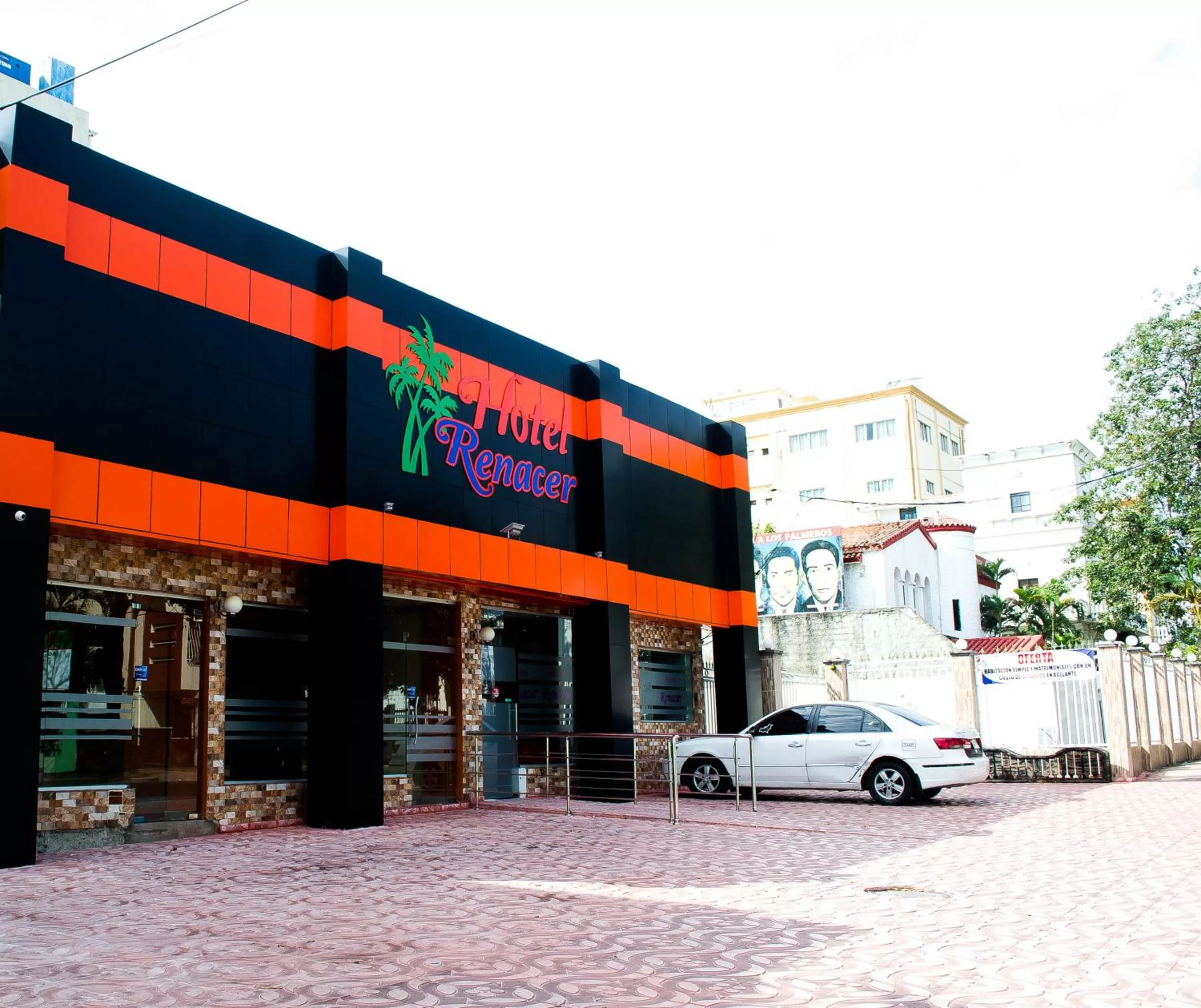 Property building in Hotel Renacer