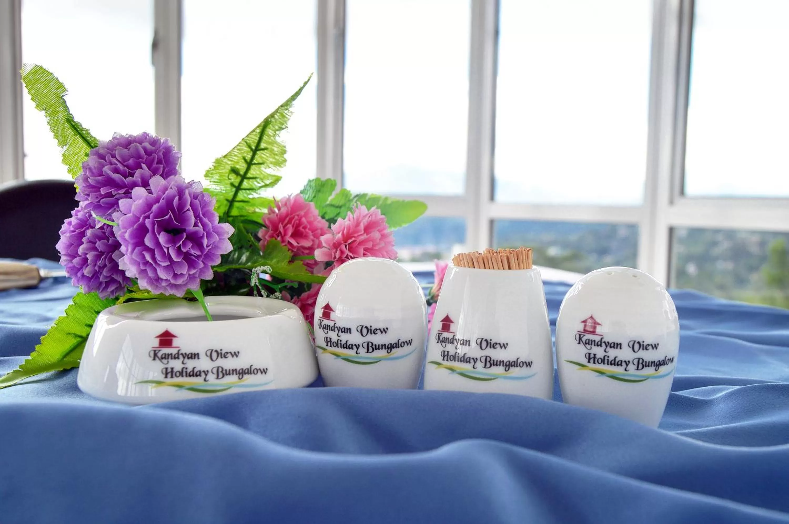 Decorative detail in Kandyan View Holiday Bungalow free pickup from kandy