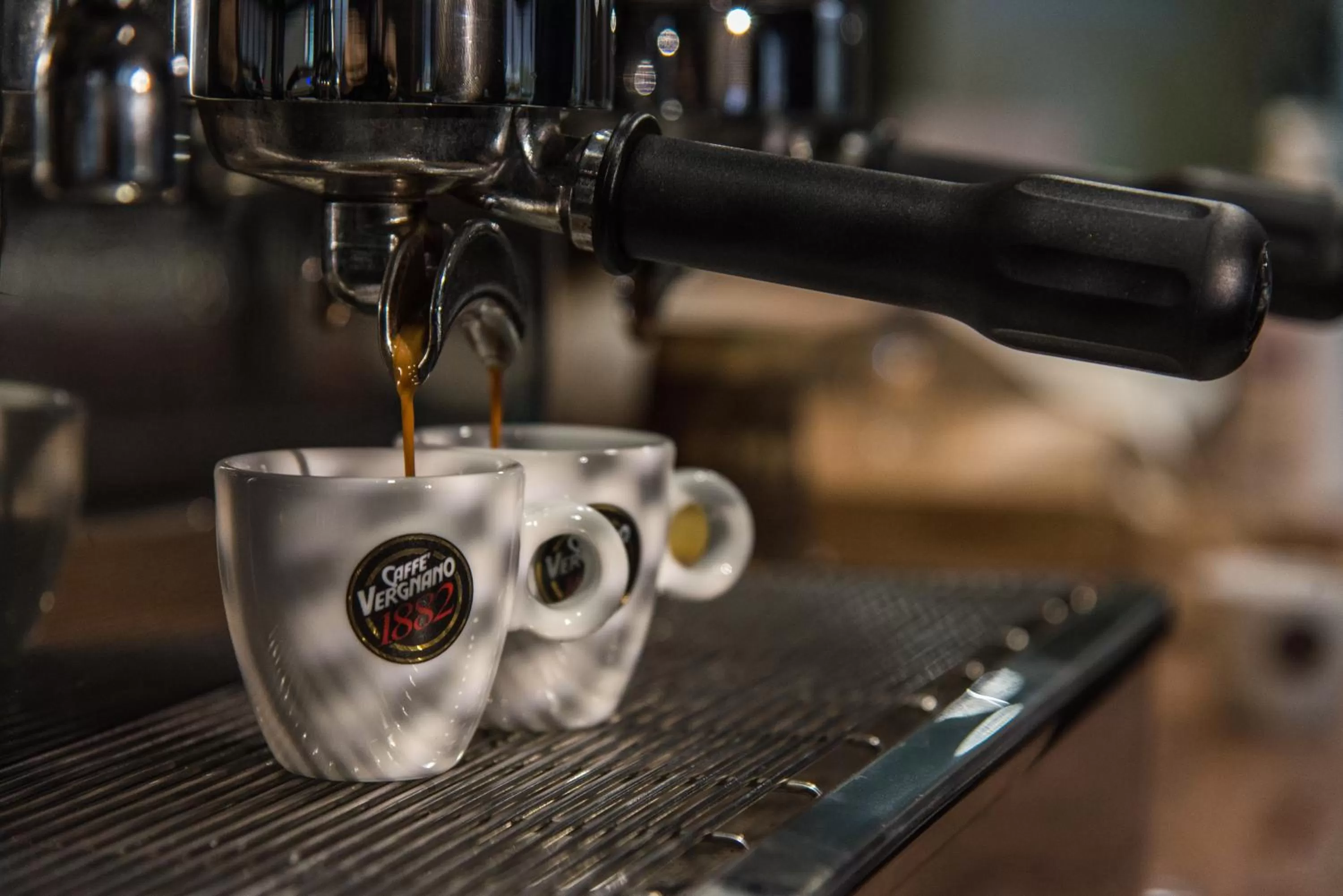 Coffee/tea facilities in Rosslyn Thracia Hotel Sofia