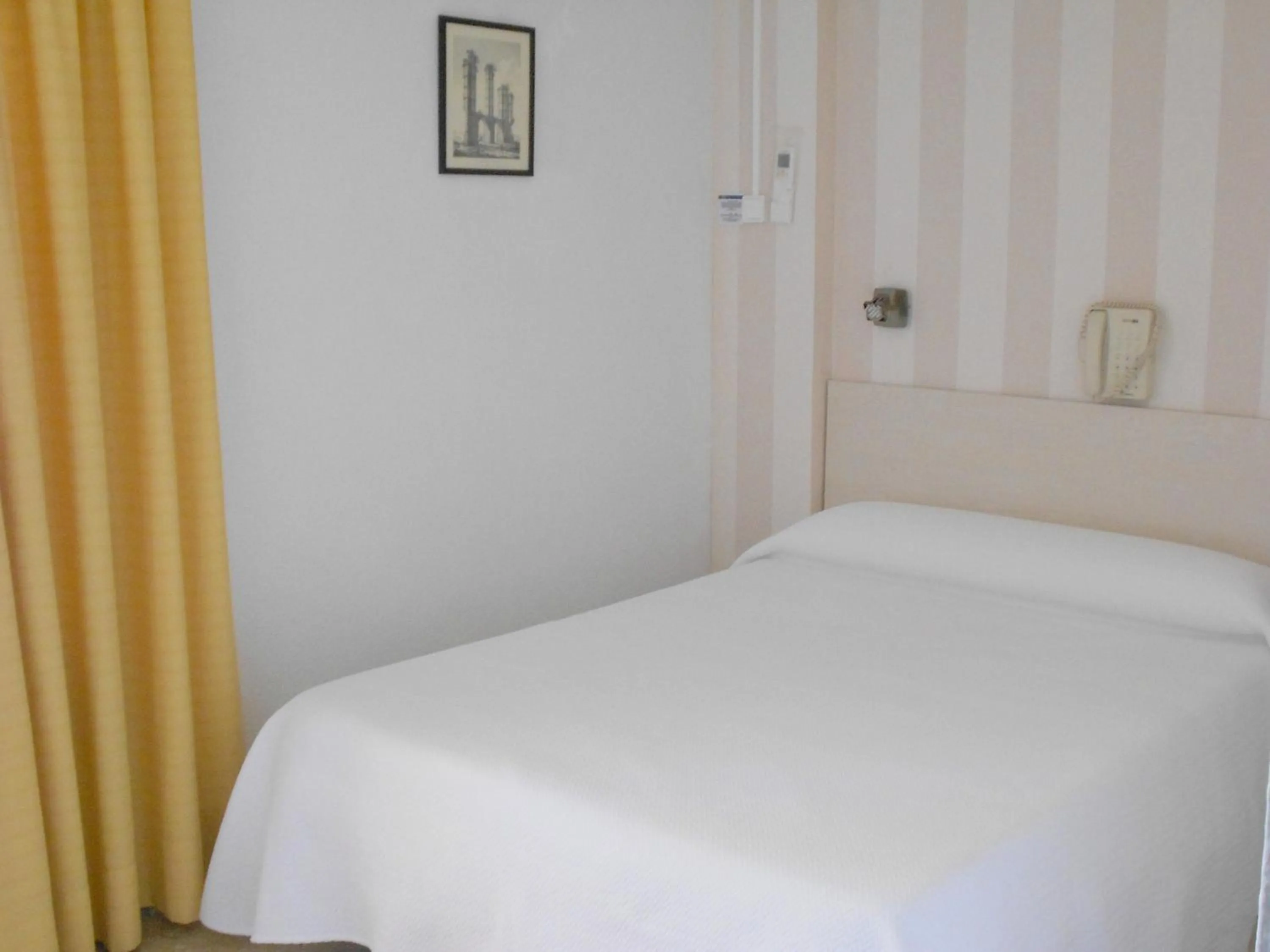 Photo of the whole room, Bed in Hotel Tramontana