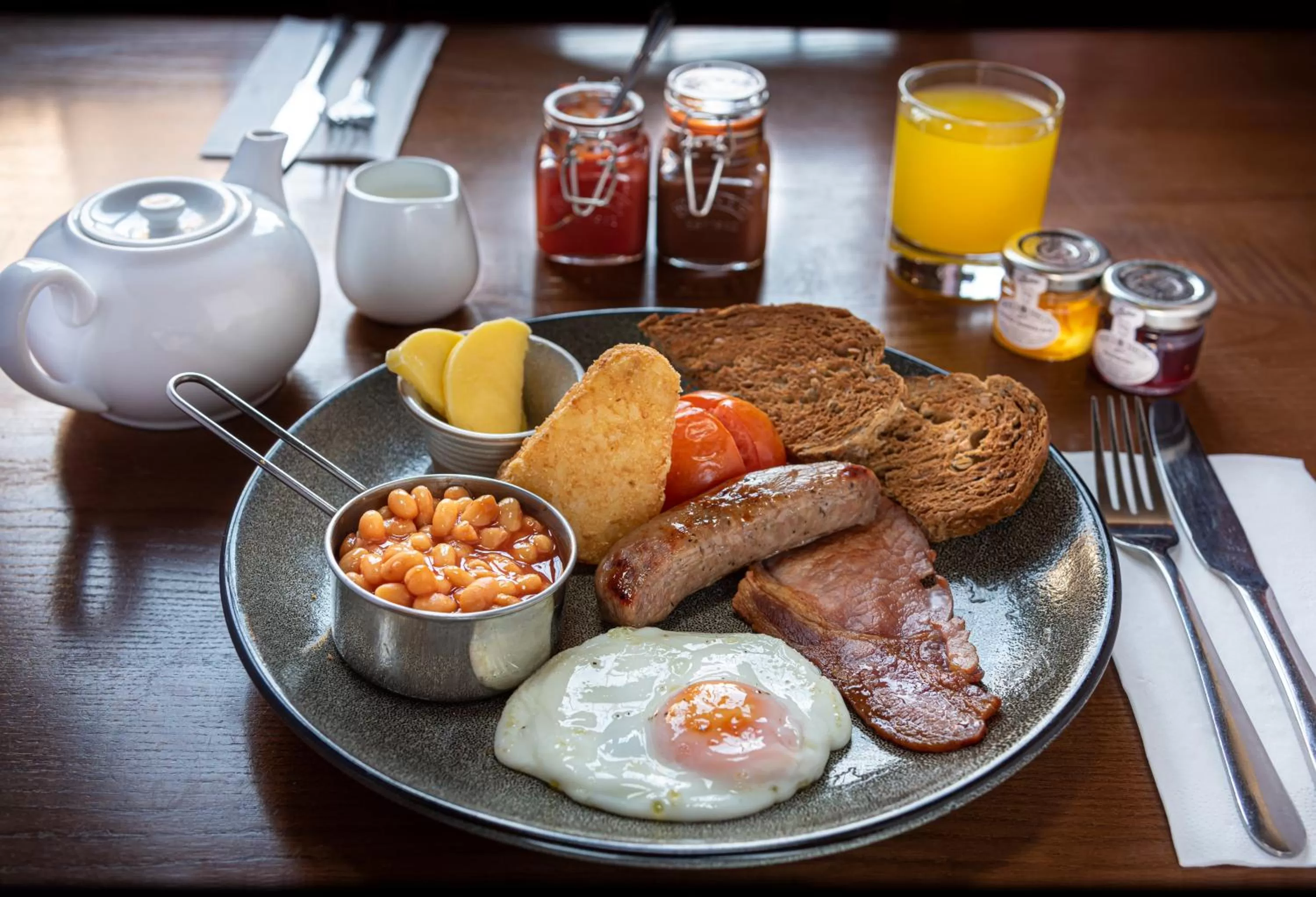 Breakfast in The Feathers Hotel, Ledbury - The Coaching Inn Group