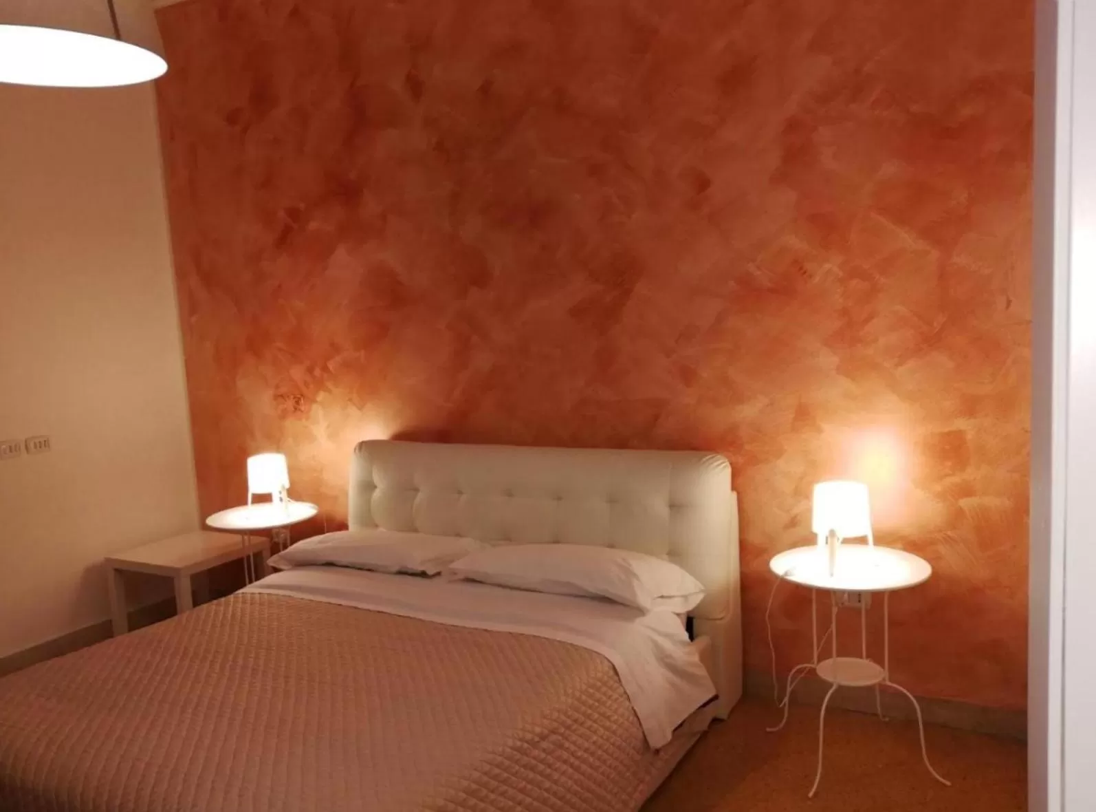 Other, Bed in Antichi Riverberi in Station