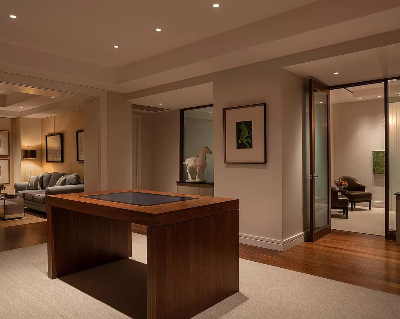 Meeting/conference room in Four Seasons Boston