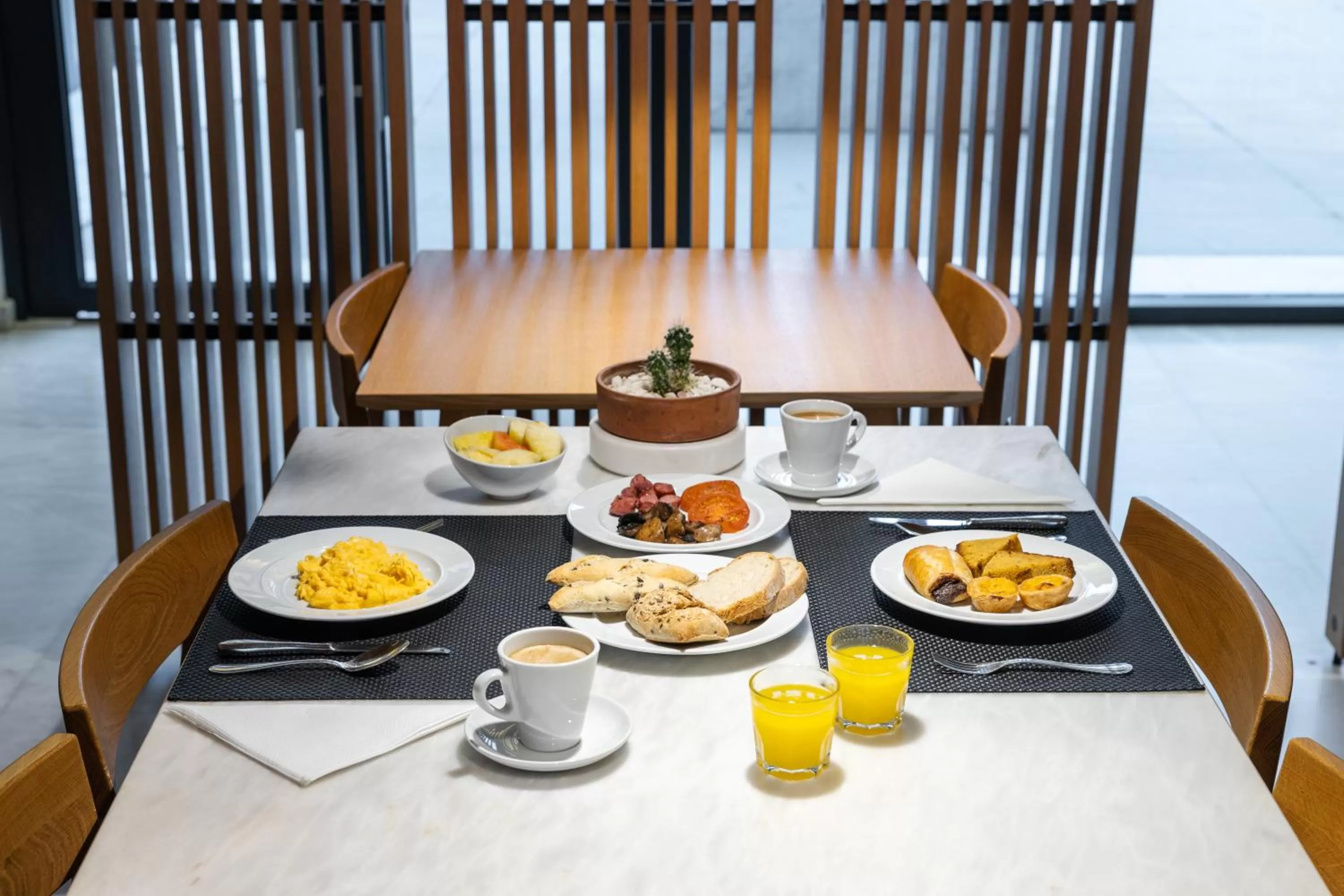 Breakfast in Evora Olive Hotel