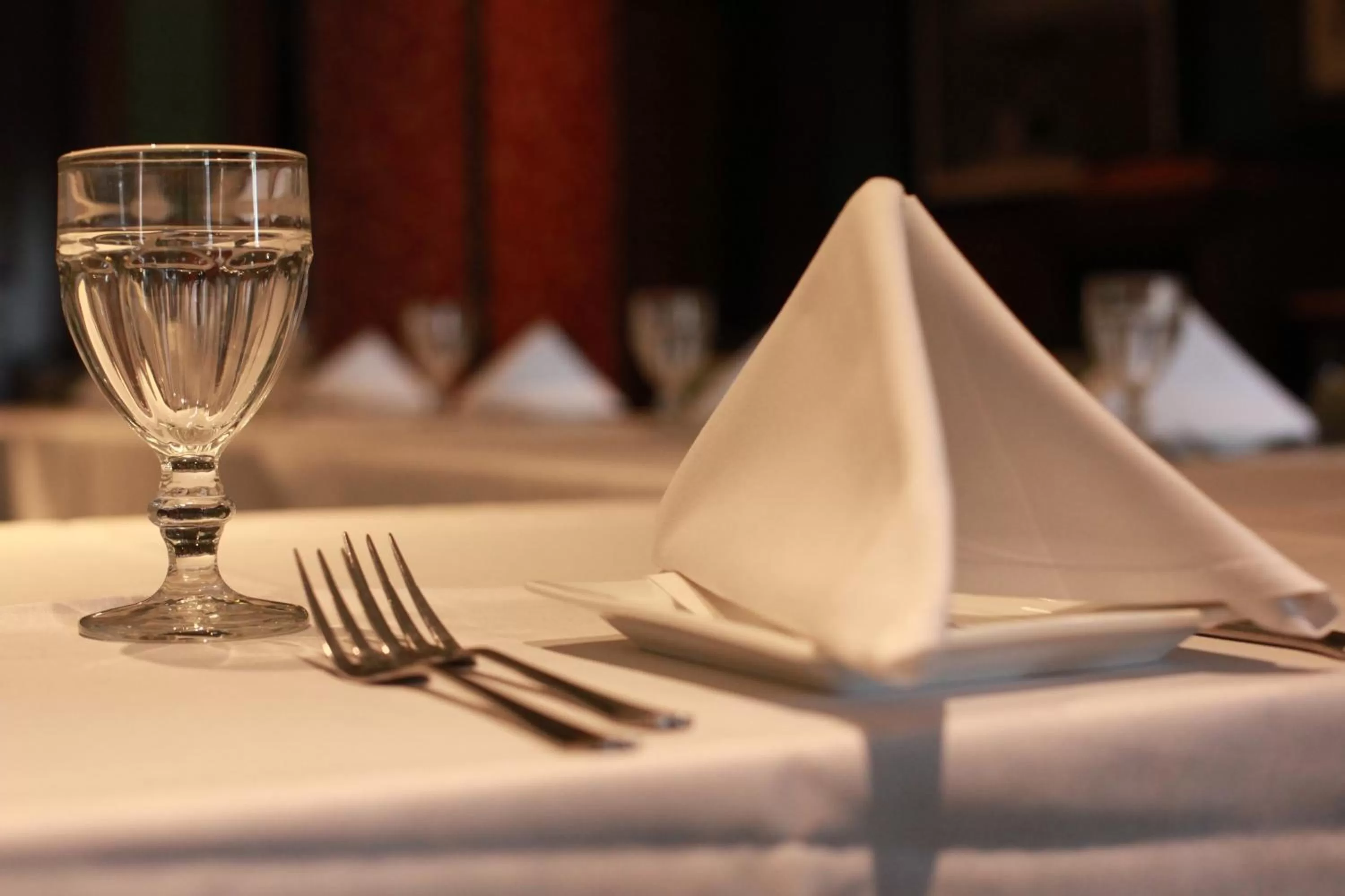 Restaurant/places to eat in The Winter Inn