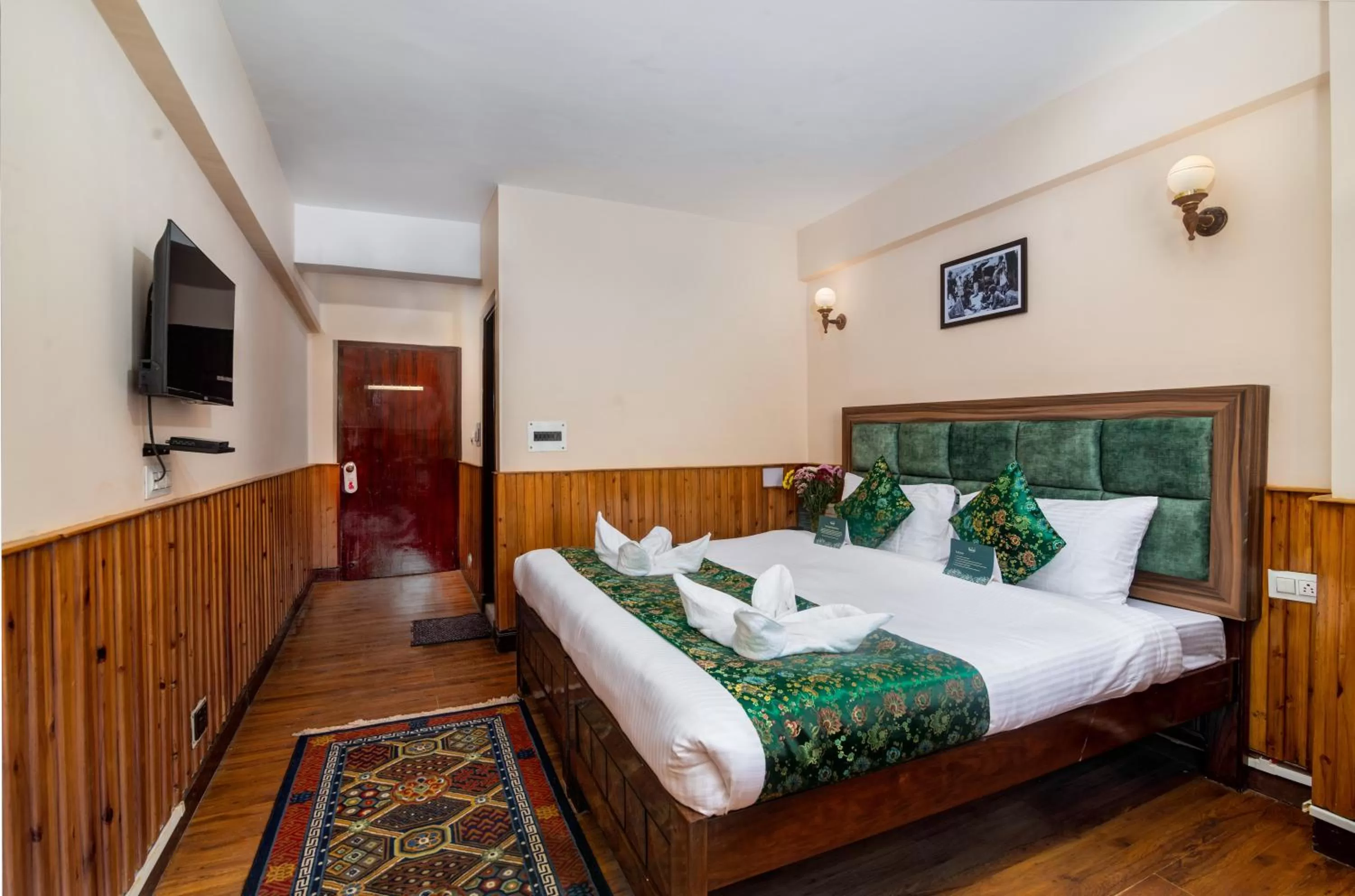 Bed in Muscatel Roma - 400 Mts from Mall Road