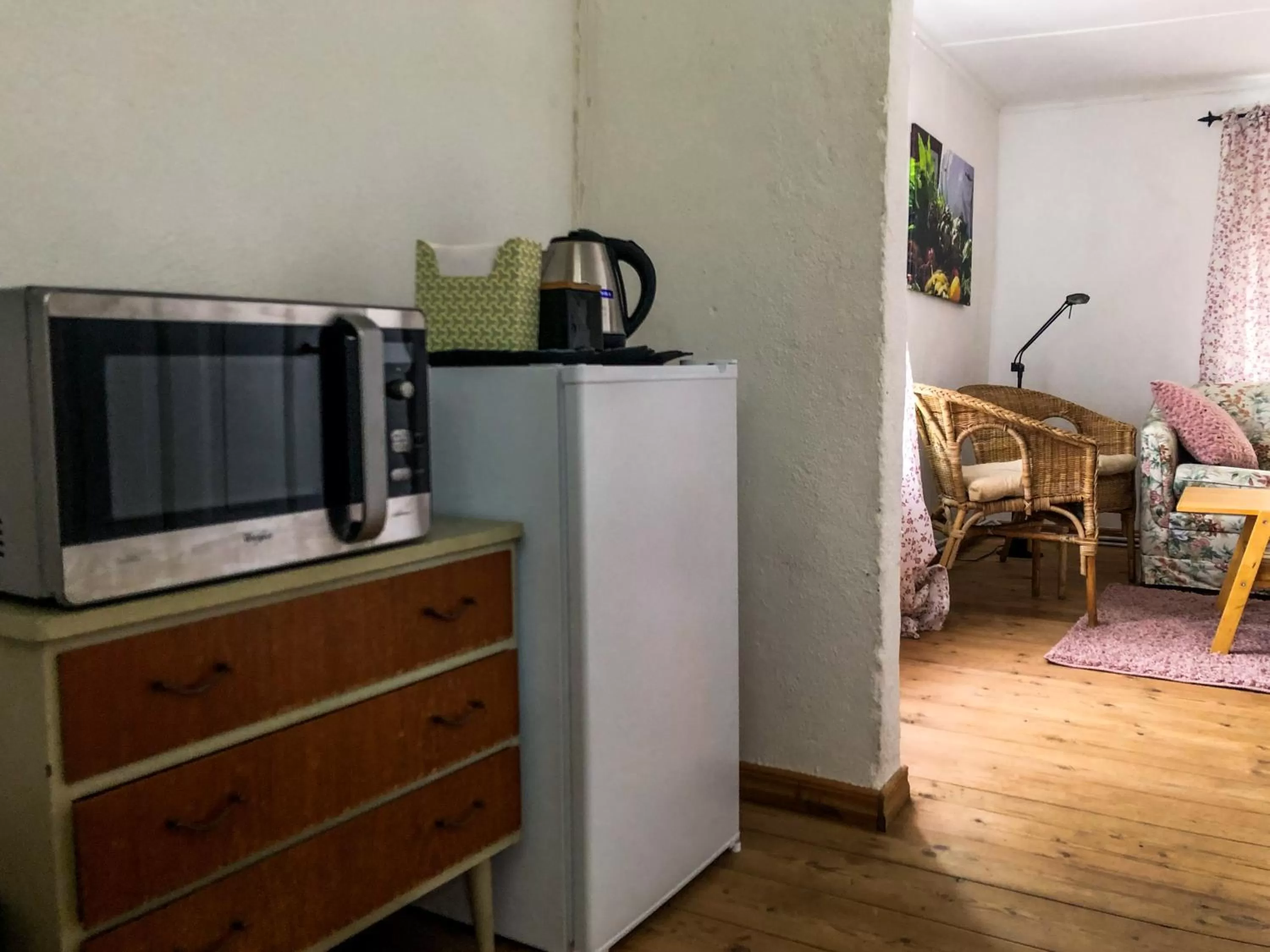 minibar, Bed in Stora Herrestad B&B