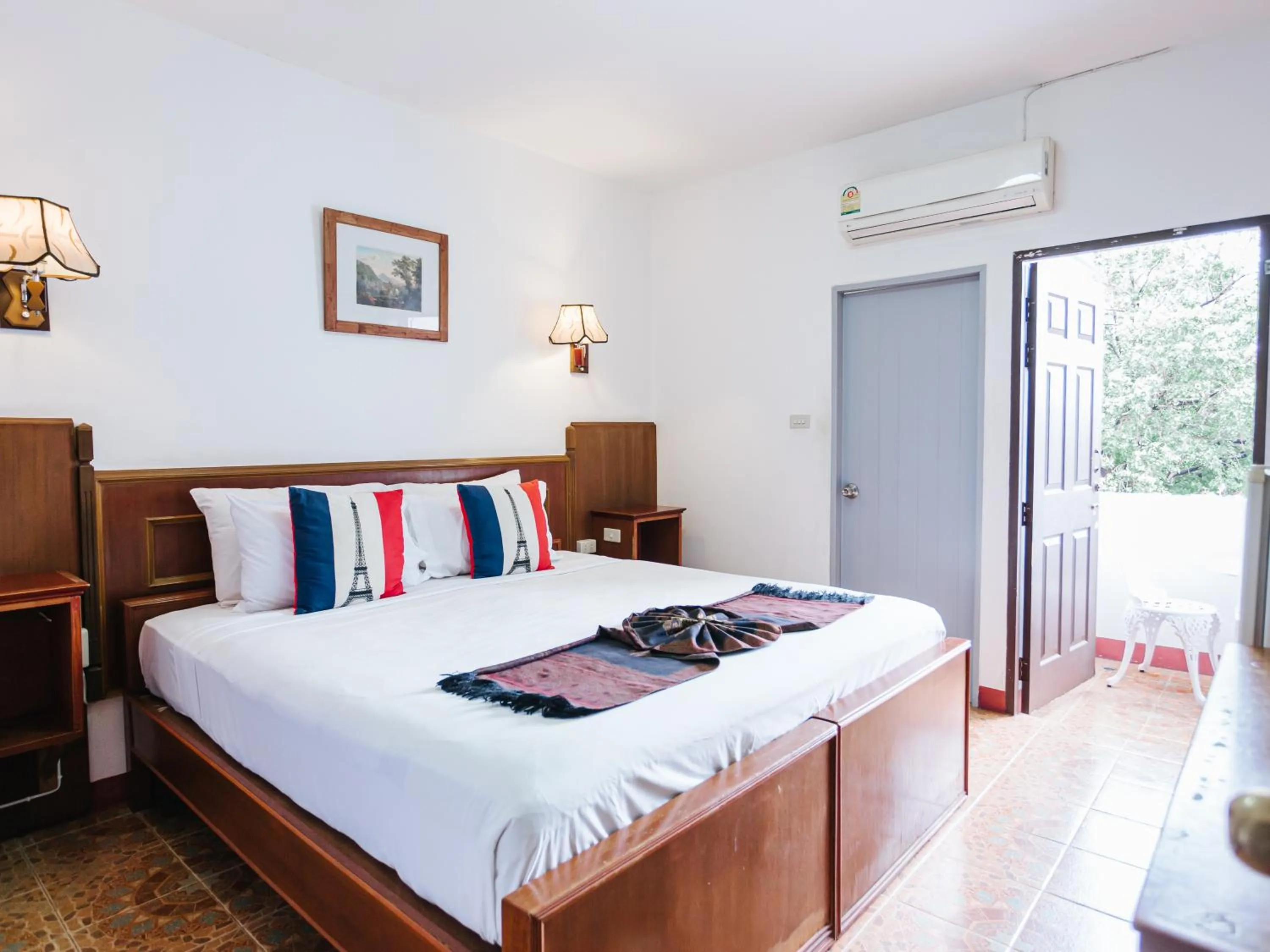 Bedroom, Bed in Rendezvous Oldtown Chiangmai