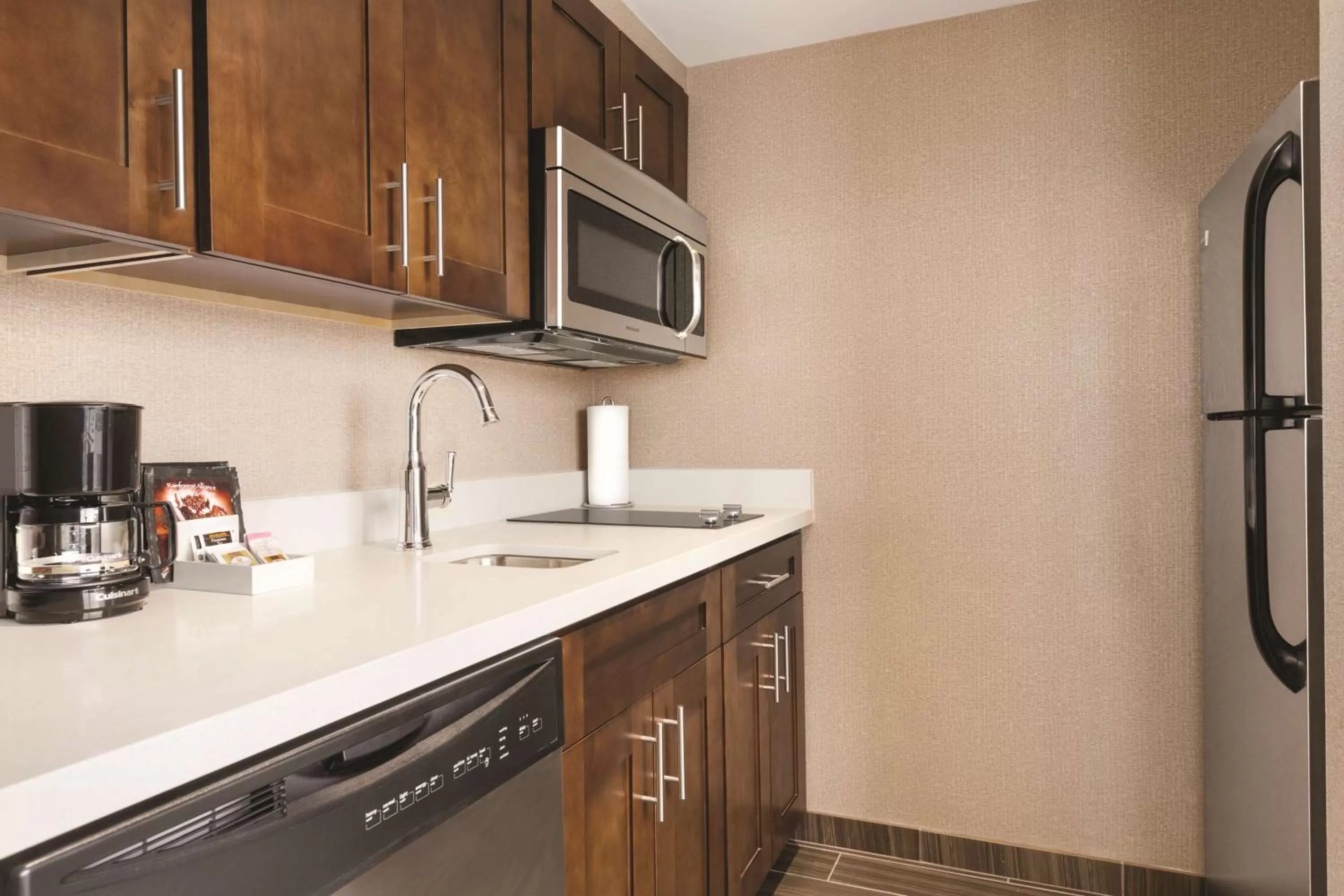 Kitchen or kitchenette in Homewood Suites by Hilton Washington DC Capitol-Navy Yard
