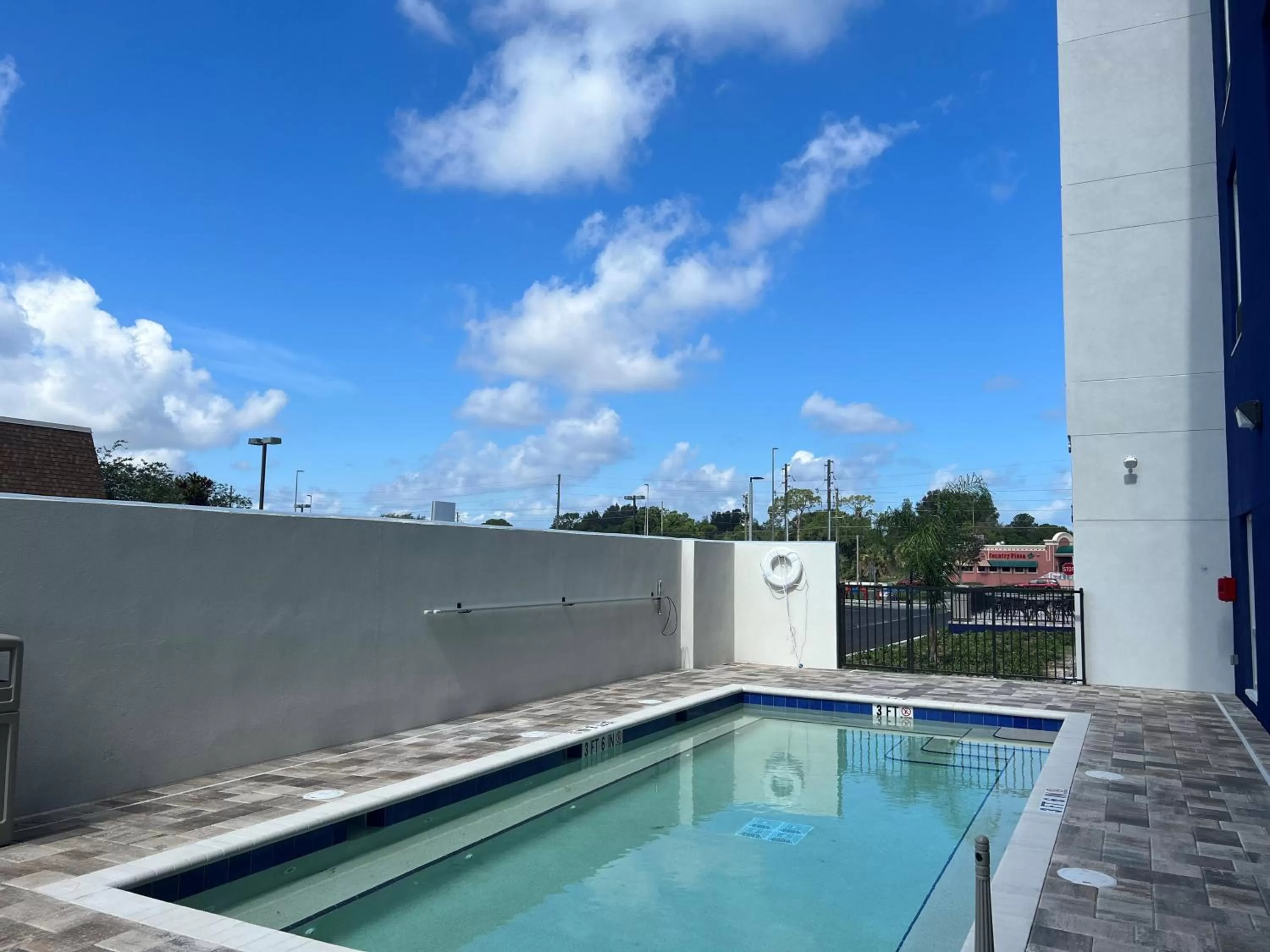 Swimming pool in Comfort Inn & Suites New Port Richey Downtown District