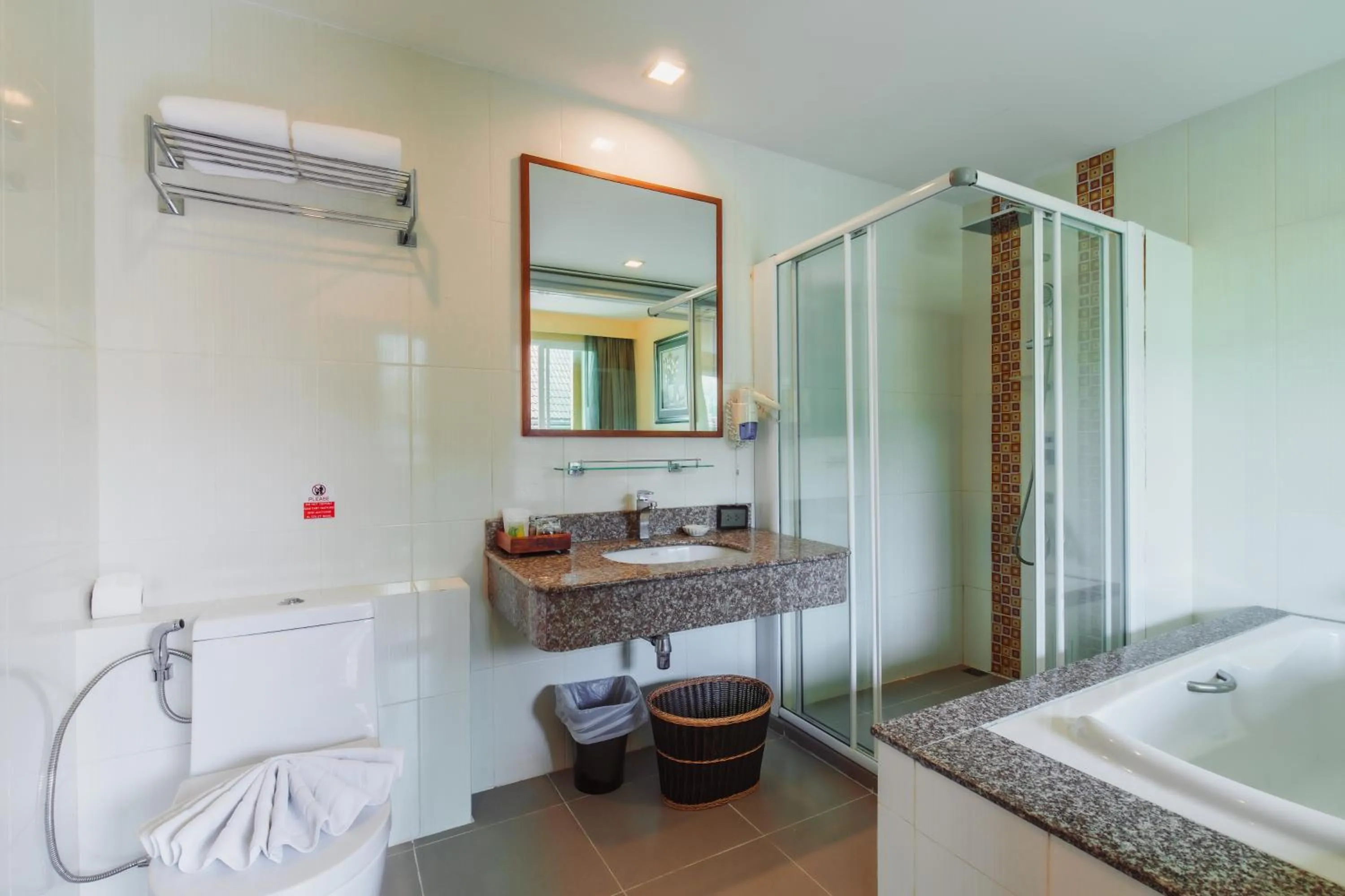 Shower in Elite Suites Patong